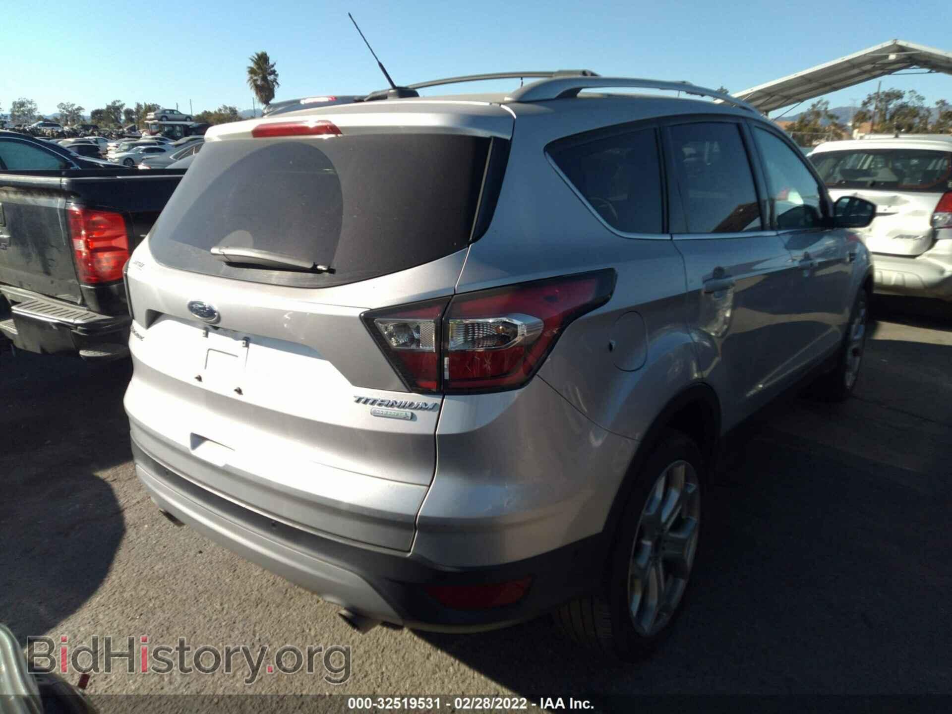 2017 FORD ESCAPE - VIN: 1FMCU0J95HUA64470 - Фото 4