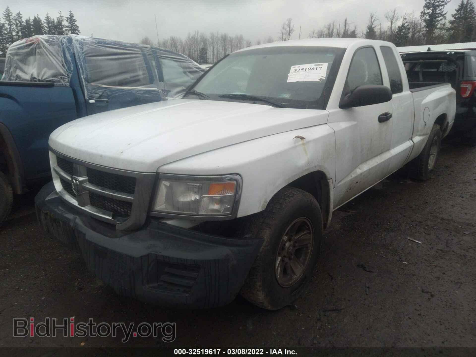2008 DODGE DAKOTA - VIN: 1D3HE32N38S590300 - Фото 2