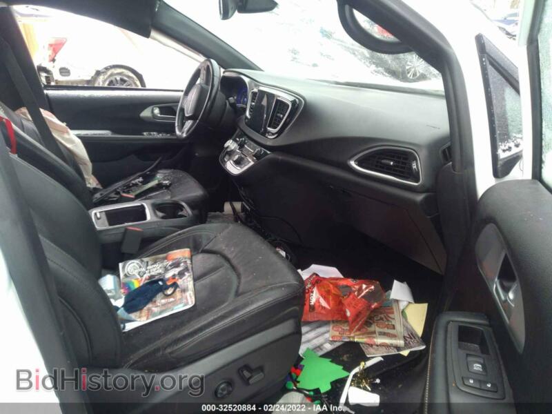 2018 Chrysler PACIFICA (VIN 2C4RC1EG2JR227370) — photo 5 of 12