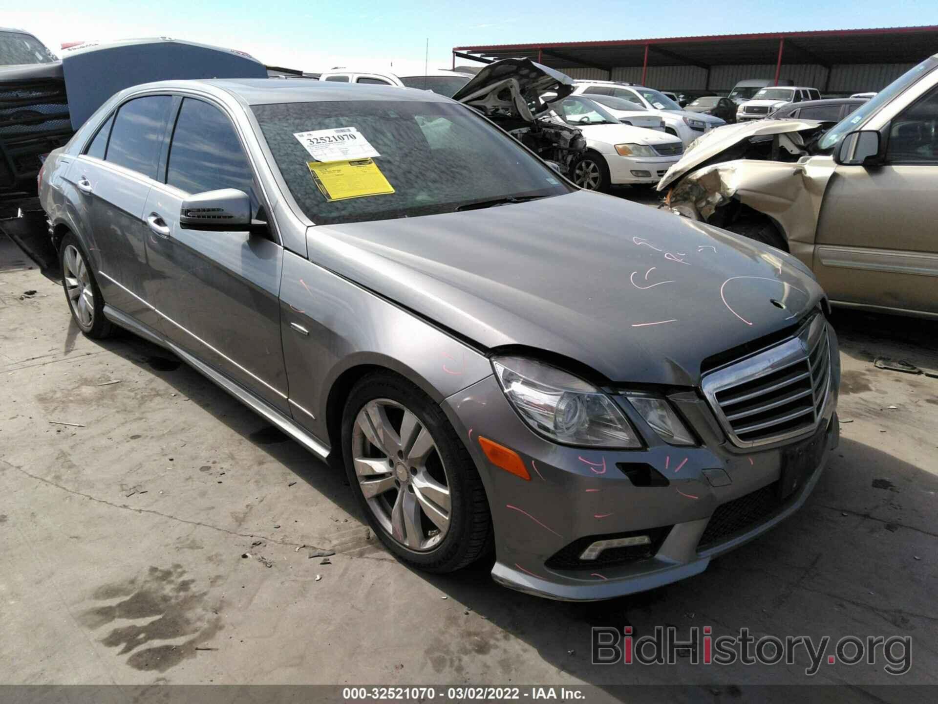 Photo WDDHF2EB7BA308647 - MERCEDES-BENZ E-CLASS 2011