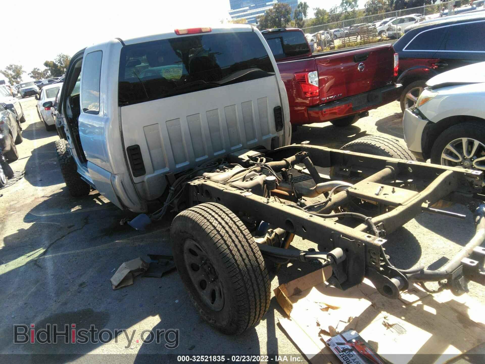 2006 CHEVROLET SILVERADO - VIN: 2GCEC19N961135041 - Фото 3