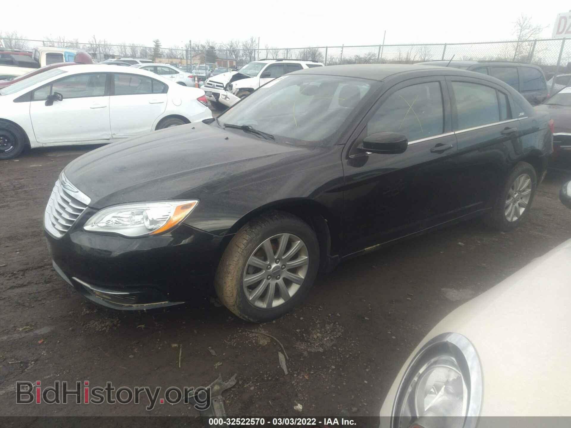 2013 CHRYSLER 200 - VIN: 1C3CCBBB3DN584230 - Фото 2