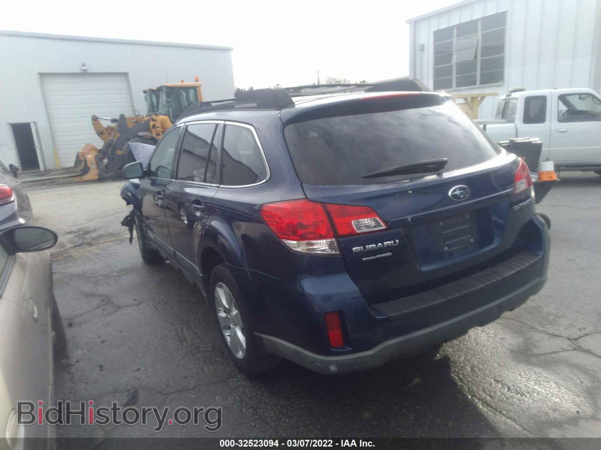 2011 SUBARU OUTBACK - VIN: 4S4BRCBC3B3425961 - Фото 3