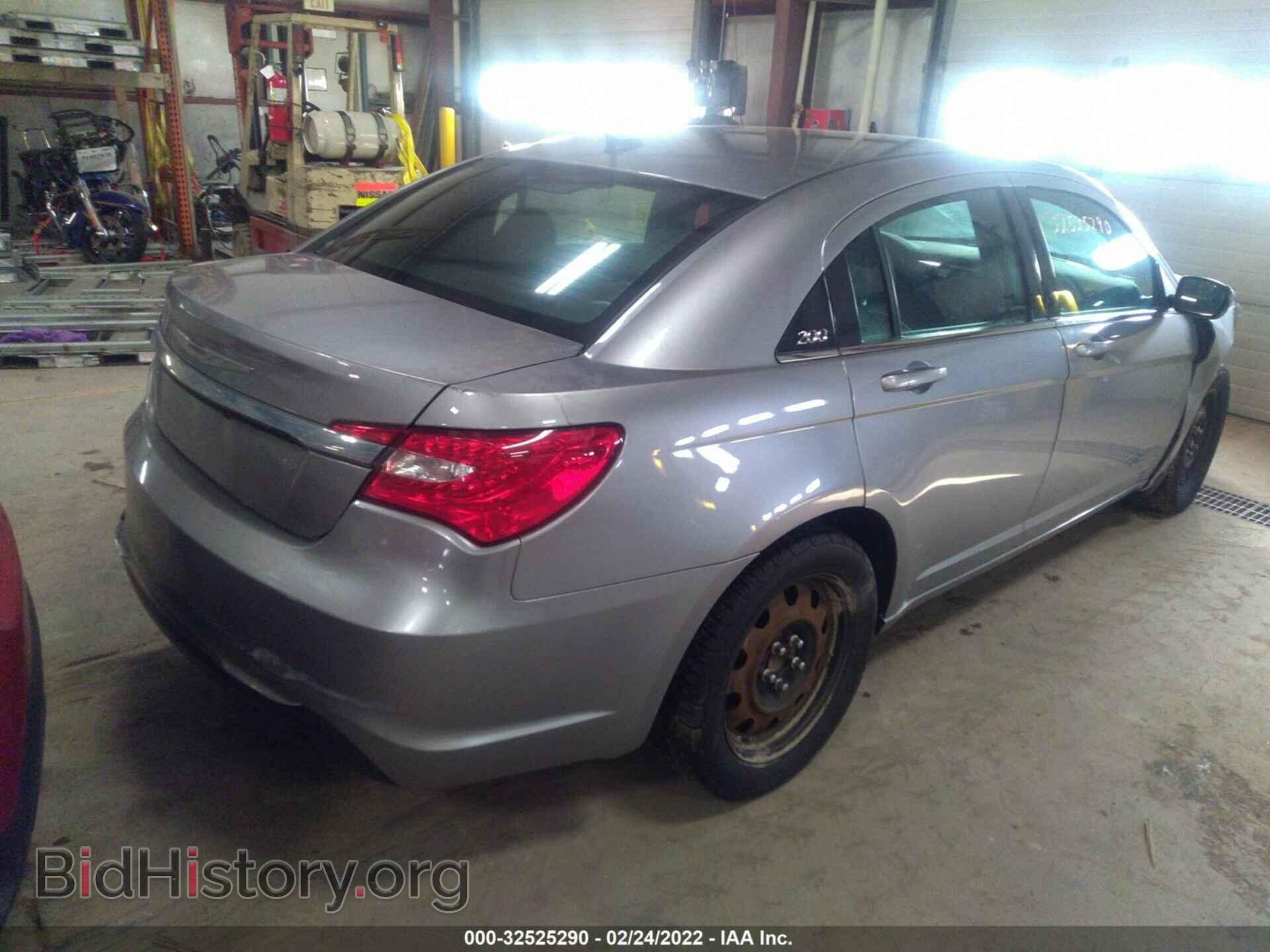 2013 CHRYSLER 200 - VIN: 1C3CCBAB6DN561302 - Фото 4
