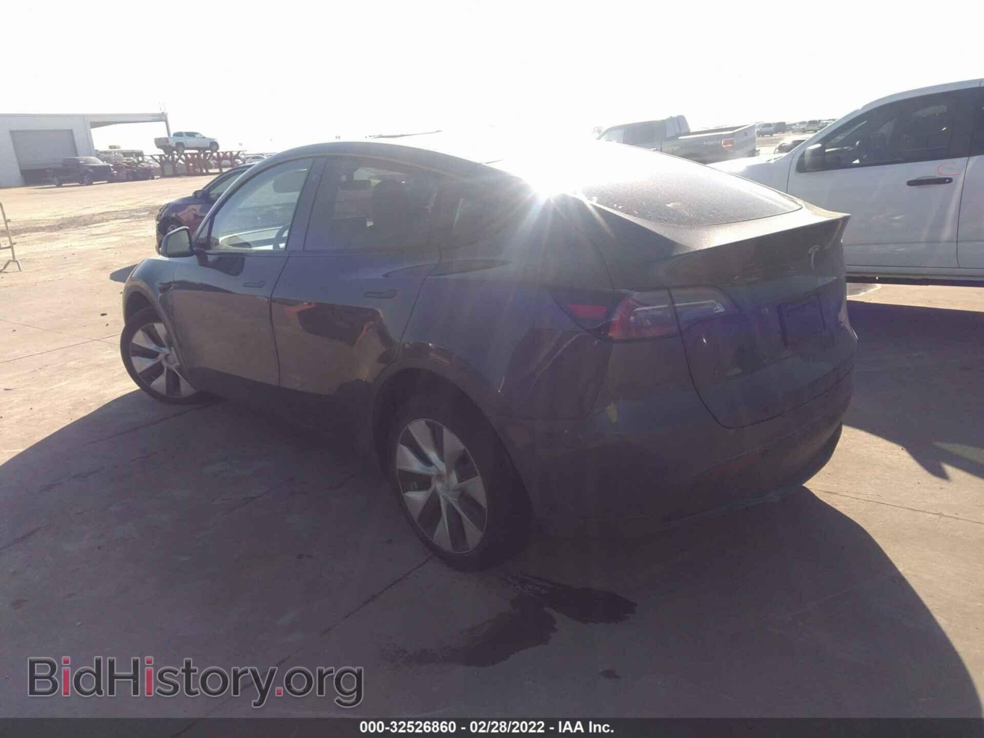 2022 TESLA MODEL Y - VIN: 7SAYGDEE9NF324800 - Фото 3