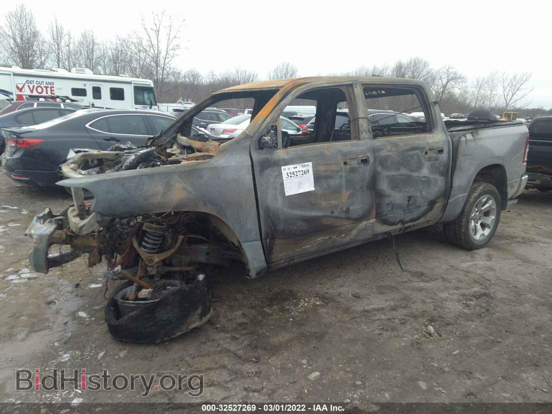 2019 RAM 1500 - VIN: 1C6RRFFG2KN817147 - Фото 2
