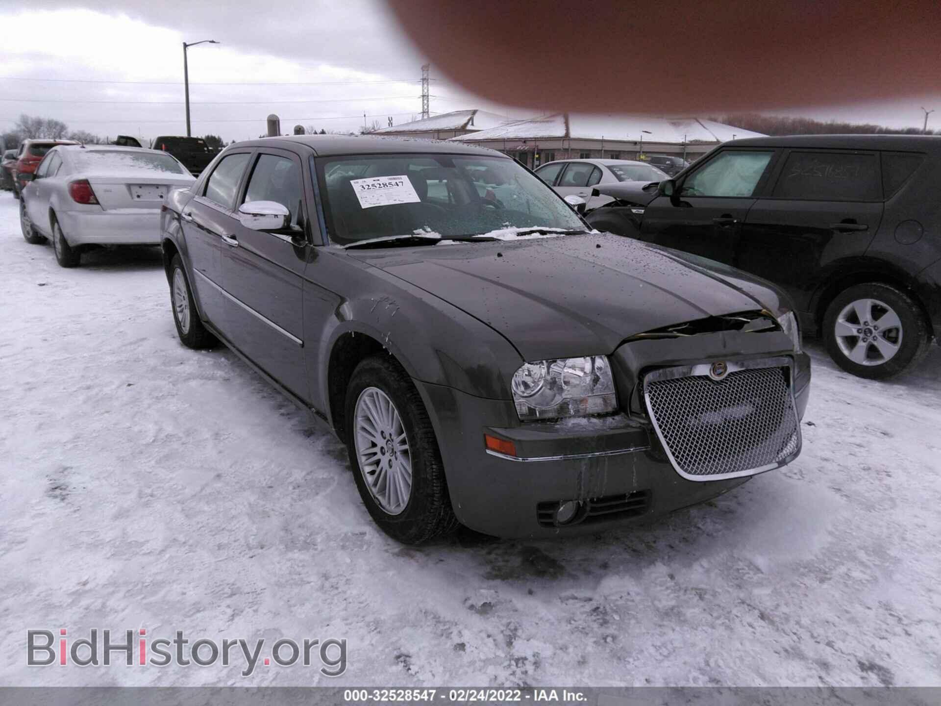 Photo 2C3CA5CV3AH265950 - CHRYSLER 300 2010