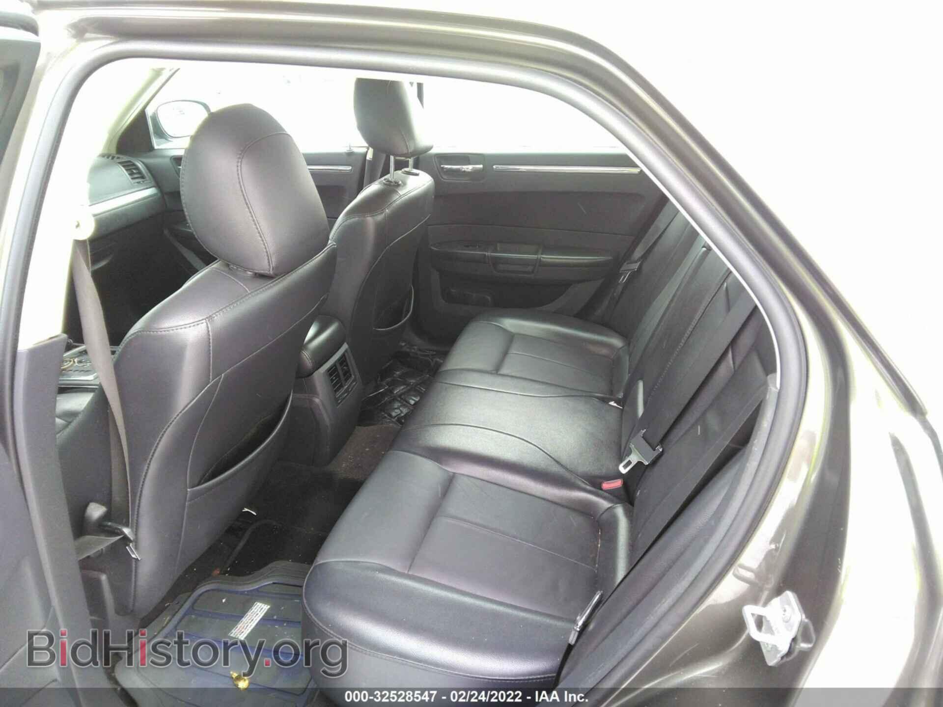 2010 CHRYSLER 300 - VIN: 2C3CA5CV3AH265950 - Фото 8