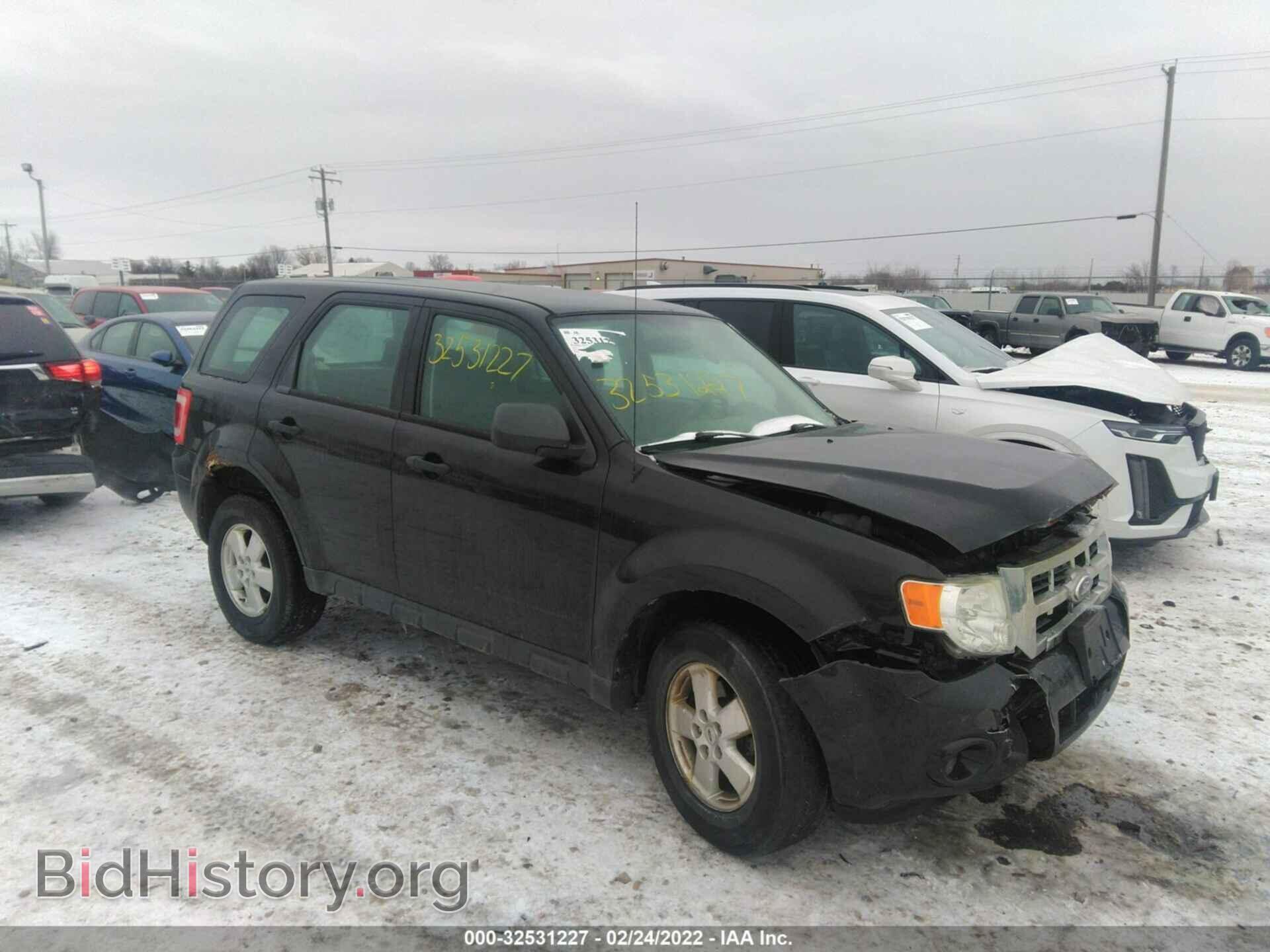 Фотография 1FMCU0C77BKA91295 - FORD ESCAPE 2011