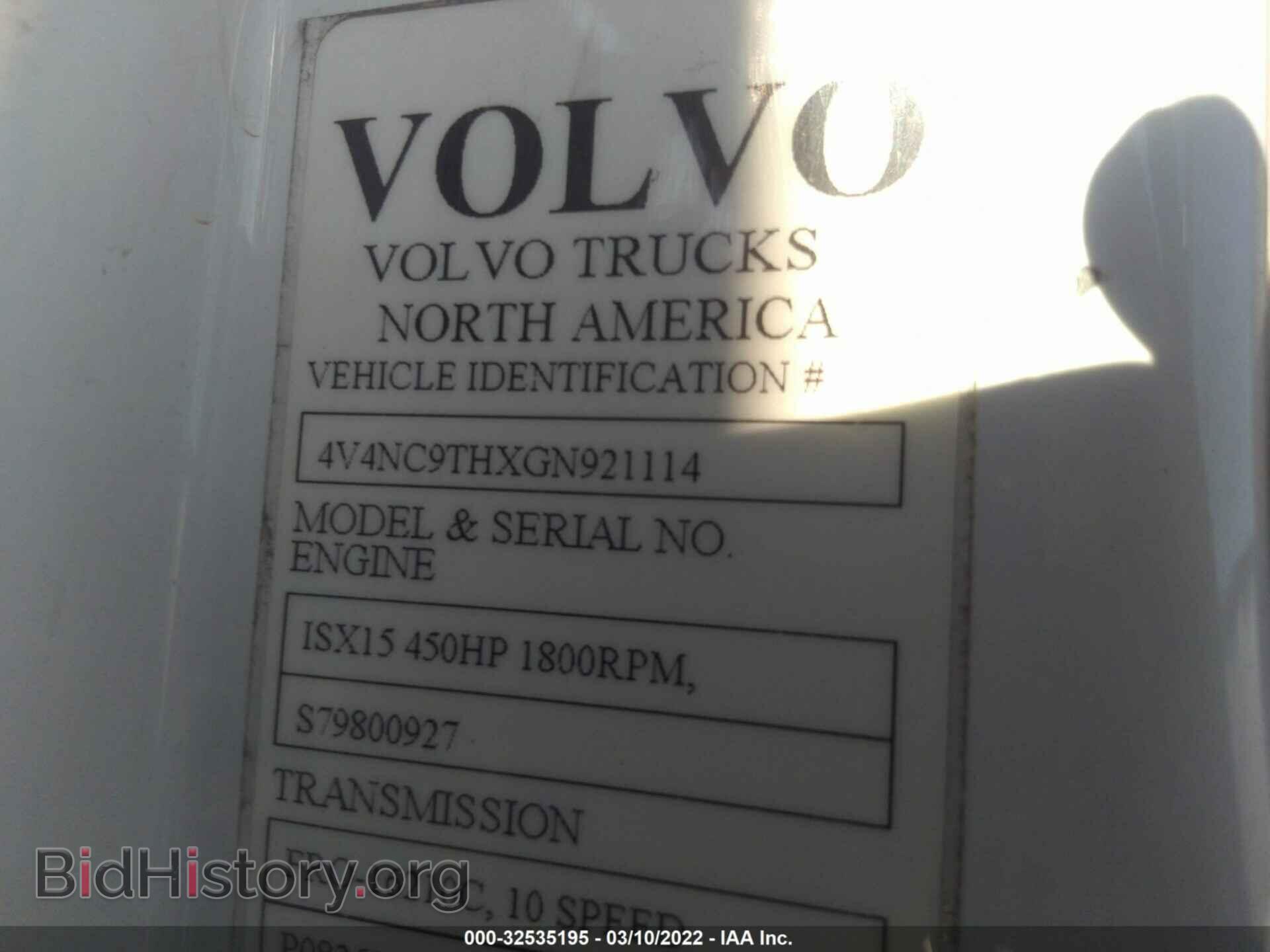 2016 VOLVO VN - VIN: 4V4NC9THXGN921114 - Фото 9