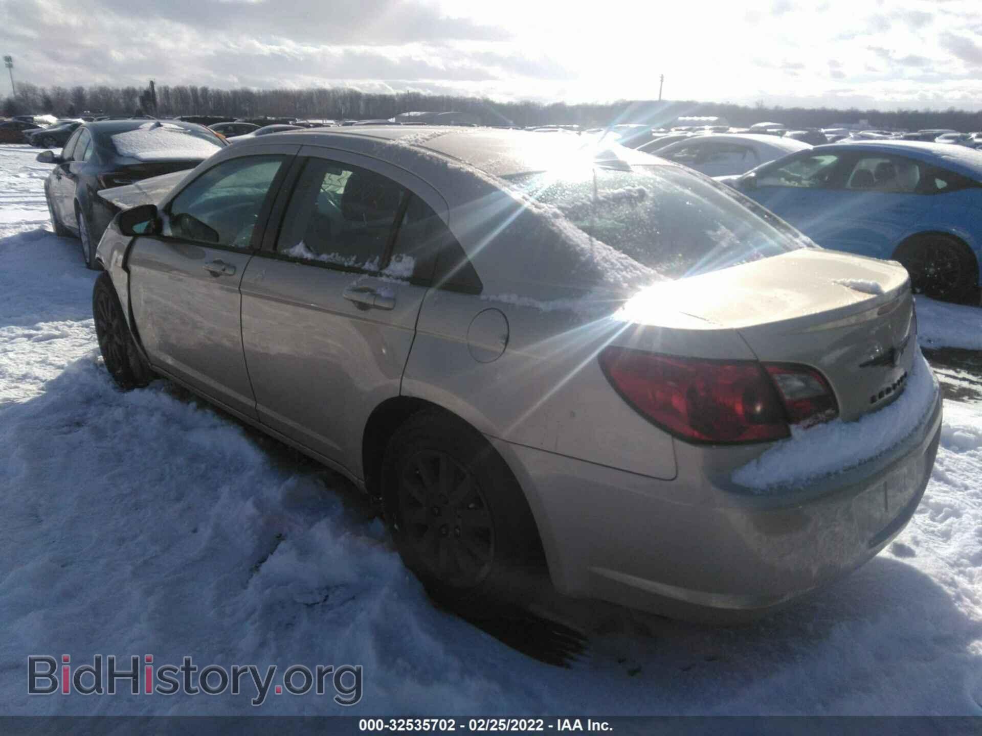 2010 CHRYSLER SEBRING - VIN: 1C3CC4FB2AN222696 - Фото 3