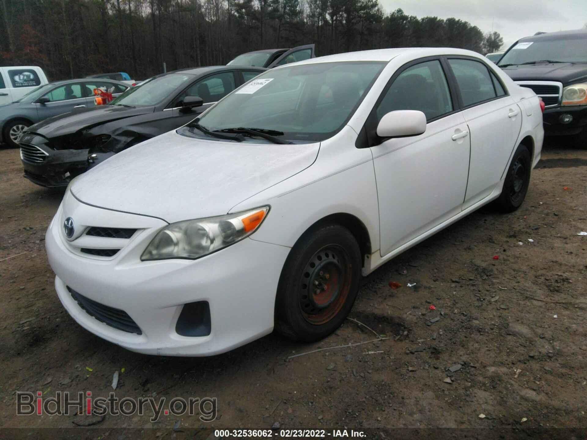 2011 TOYOTA COROLLA - VIN: 2T1BU4EE4BC590267 - Фото 2