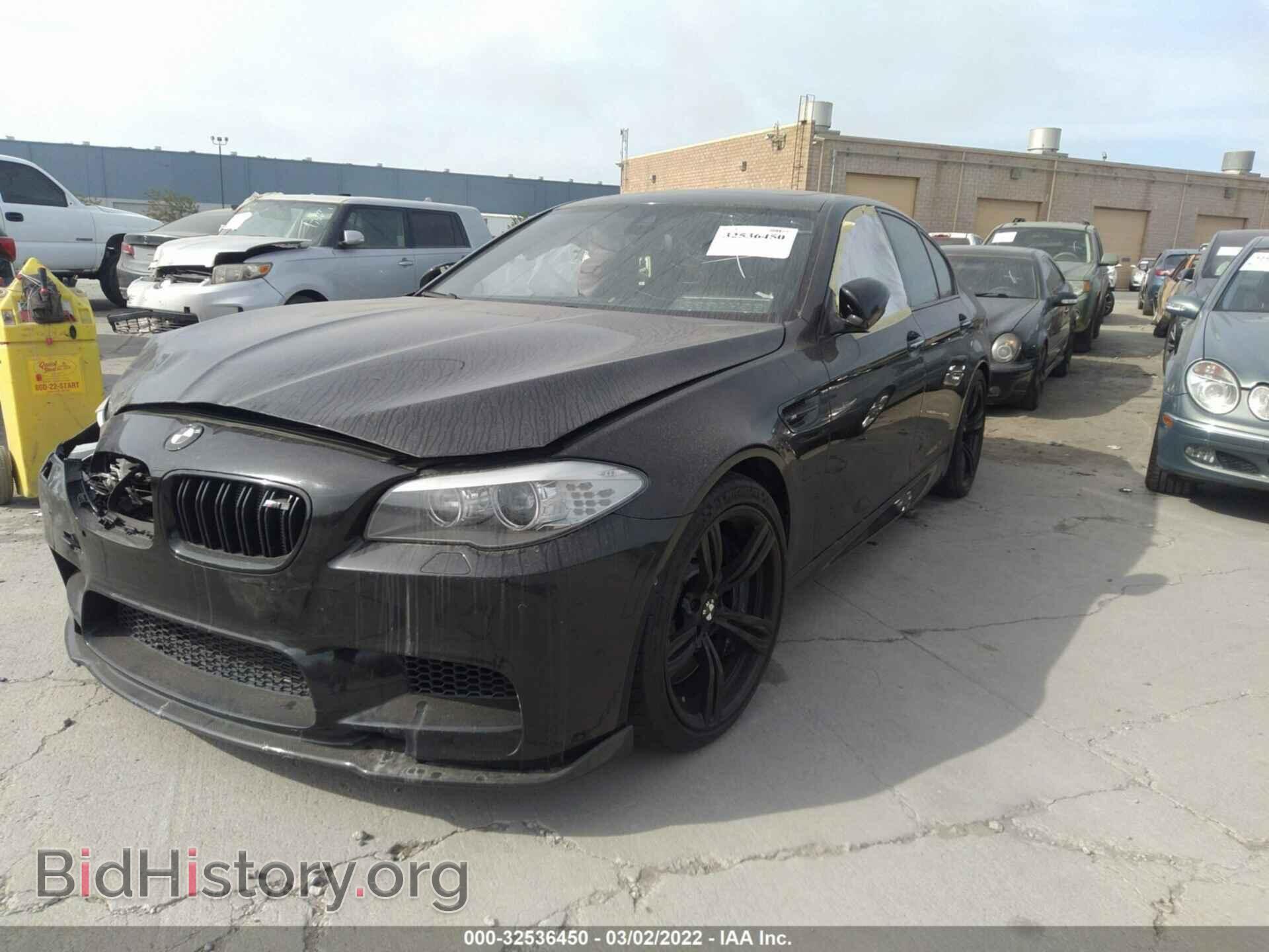 2013 BMW M5 - VIN: WBSFV9C54DD095550 - Photo 2