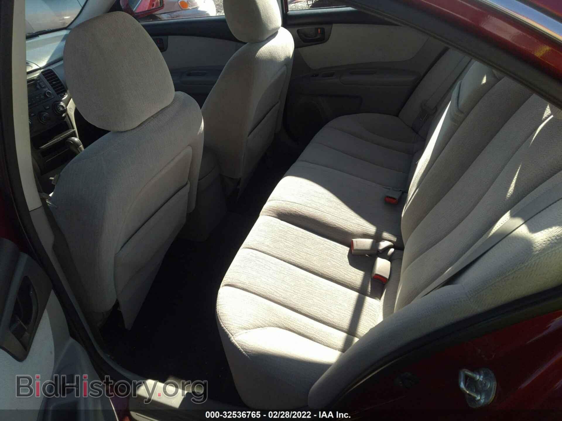 2008 KIA OPTIMA - VIN: KNAGE123785259870 - Photo 8