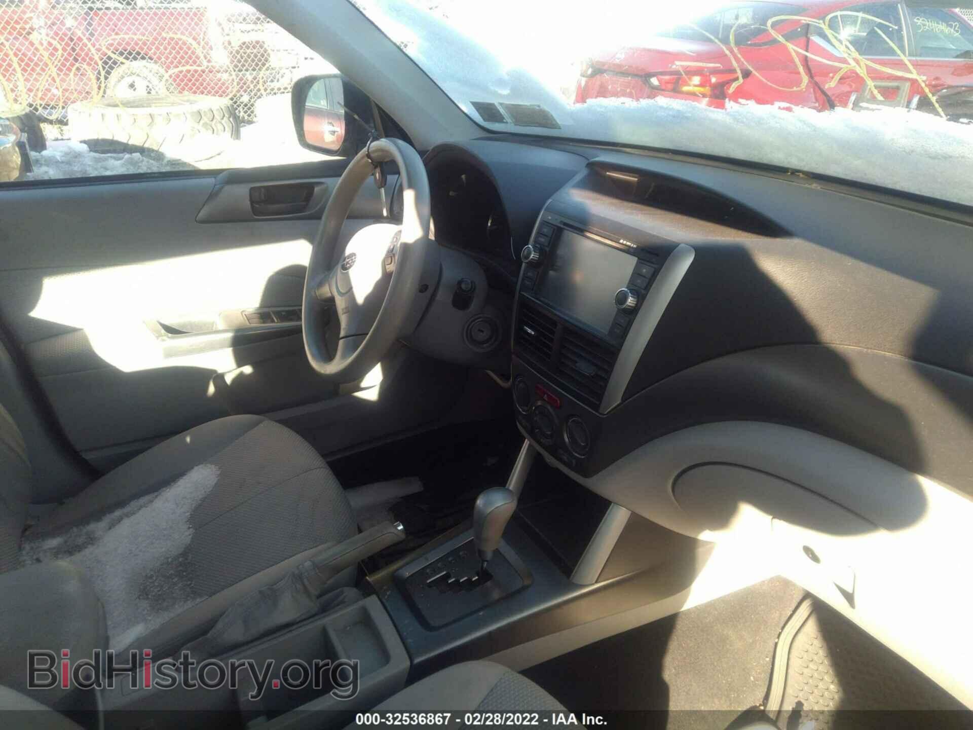 2011 SUBARU FORESTER - VIN: JF2SHABC5BH723203 - Фото 5