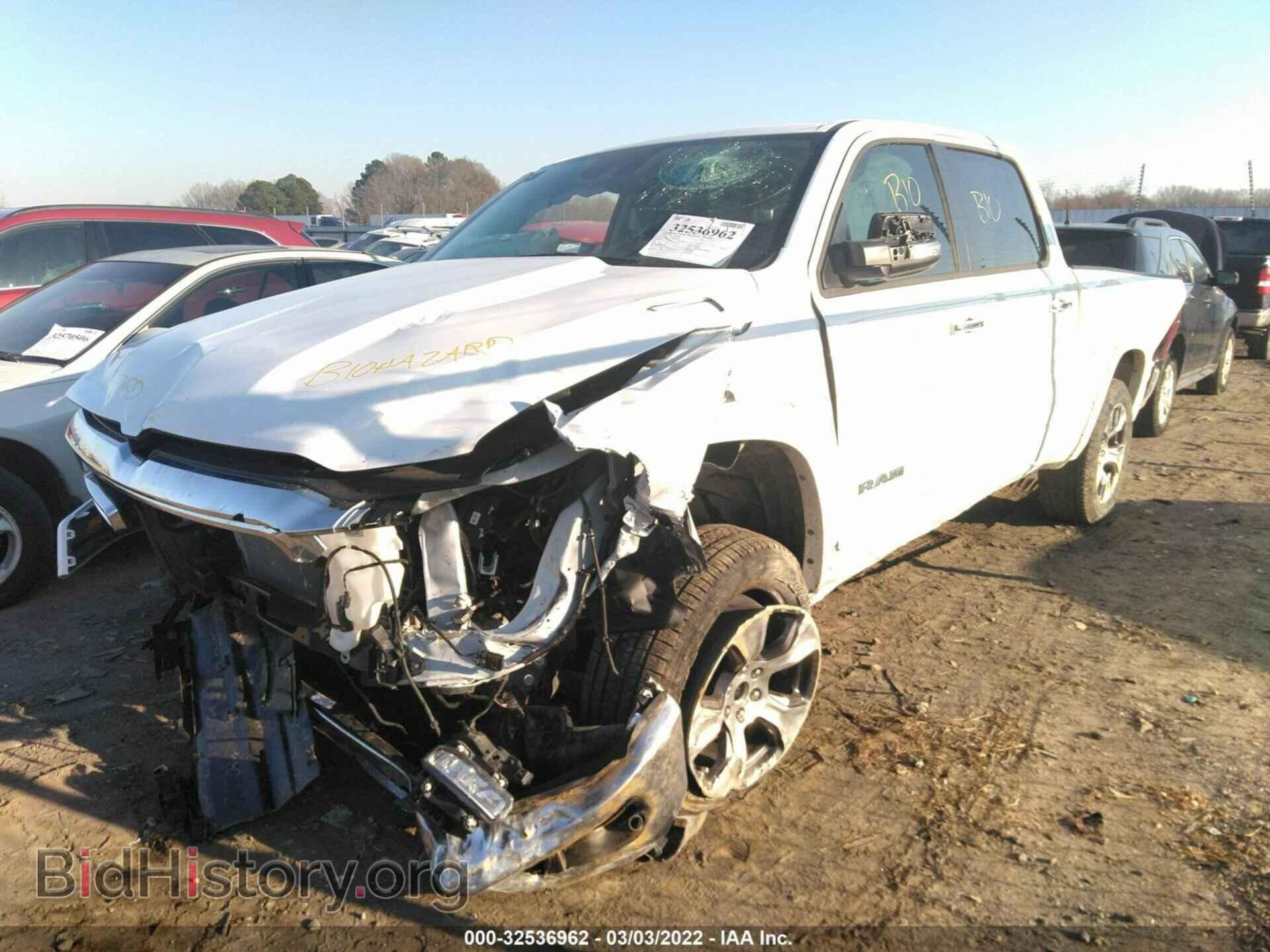 2022 RAM 1500 - VIN: 1C6SRFJT7NN115772 - Фото 2