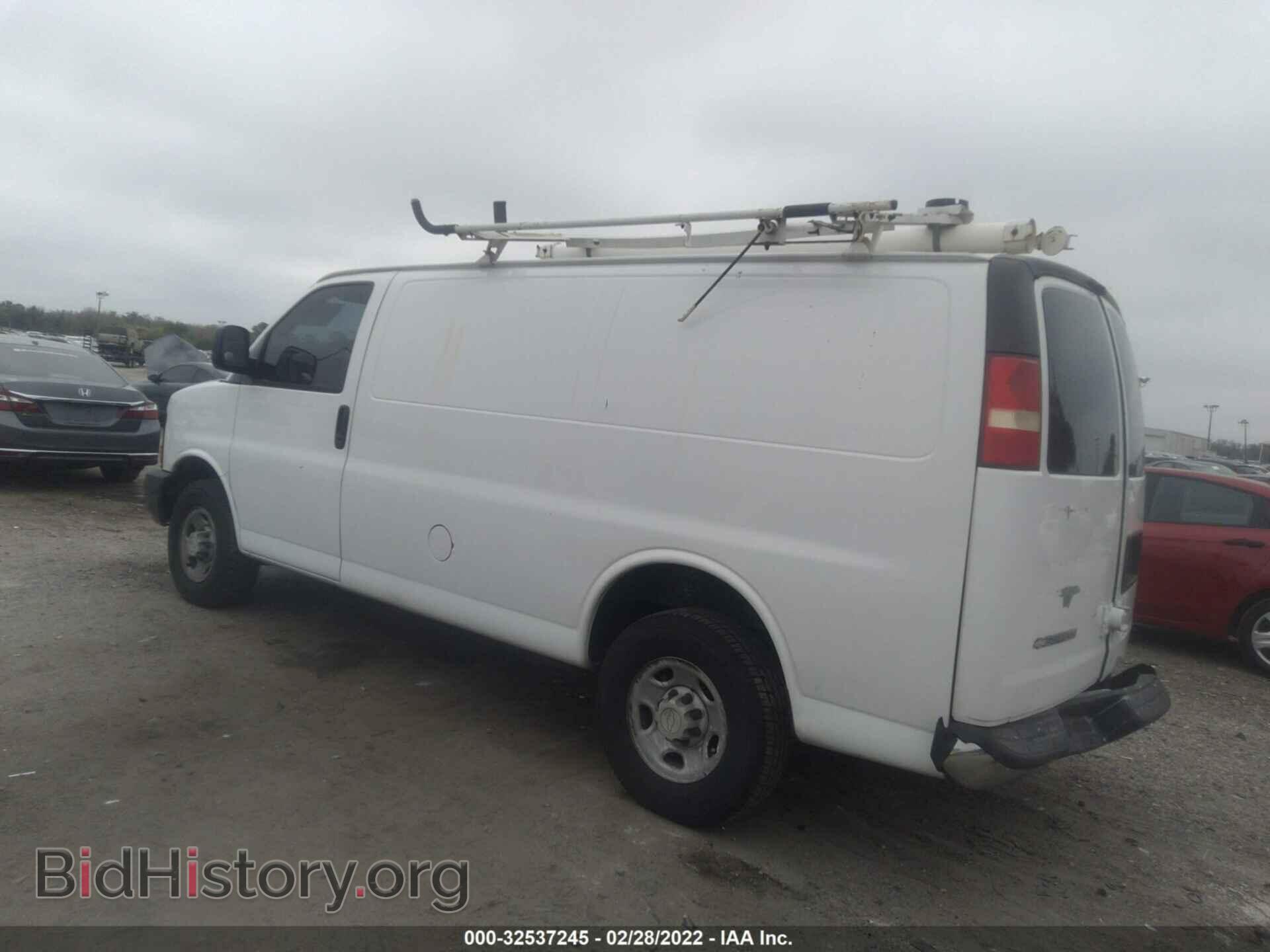 2007 CHEVROLET EXPRESS CARGO VAN - VIN: 1GCGG25V271149167 - Фото 3