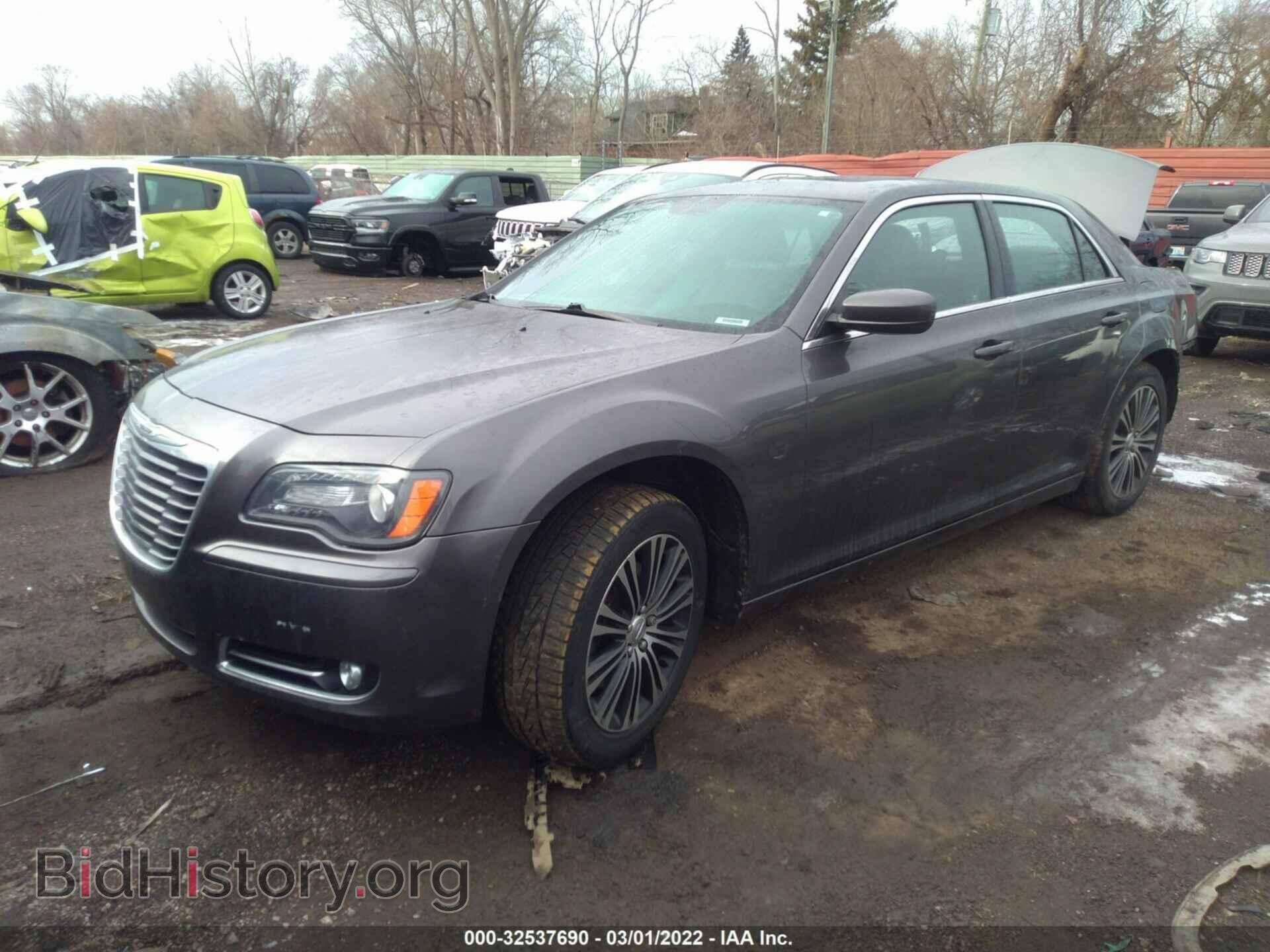 2014 CHRYSLER 300 - VIN: 2C3CCAGG8EH163354 - Фото 2