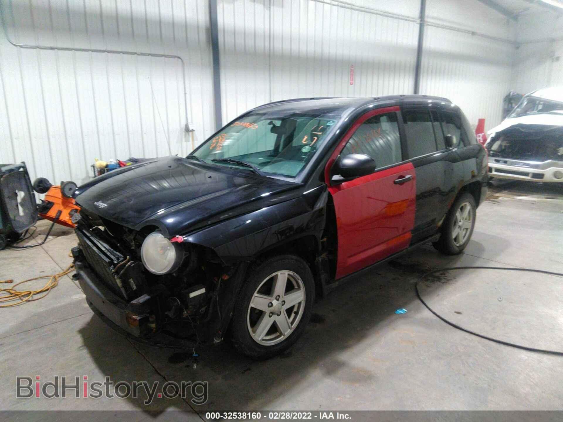 2007 JEEP COMPASS - VIN: 1J8FF47W57D122245 - Фото 2