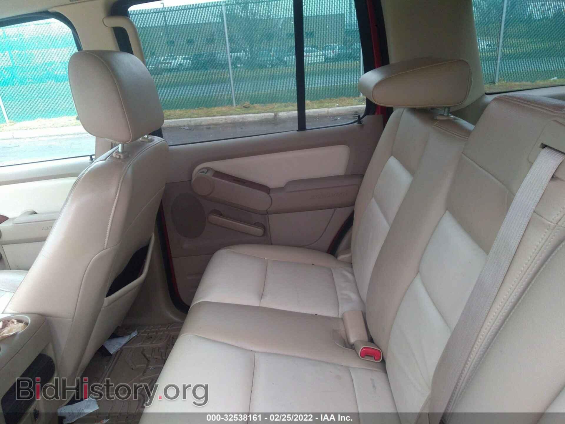 2007 FORD EXPLORER - VIN: 1FMEU74E57UB73827 - Фото 8