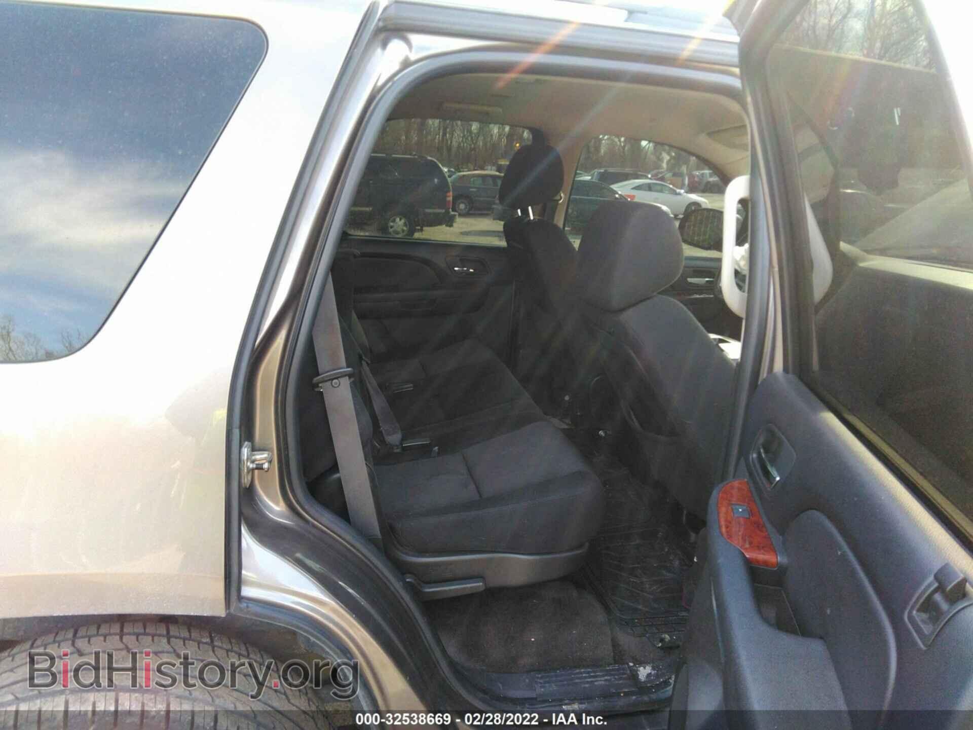 2011 GMC YUKON - VIN: 1GKS1AE06BR233159 - Фото 8