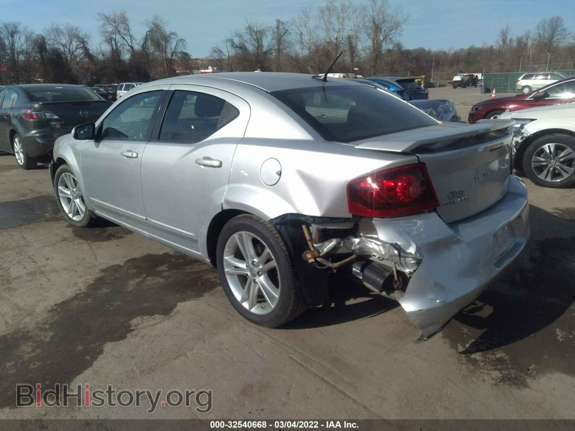 2011 DODGE AVENGER - VIN: 1B3BD1FG5BN584569 - Фото 3