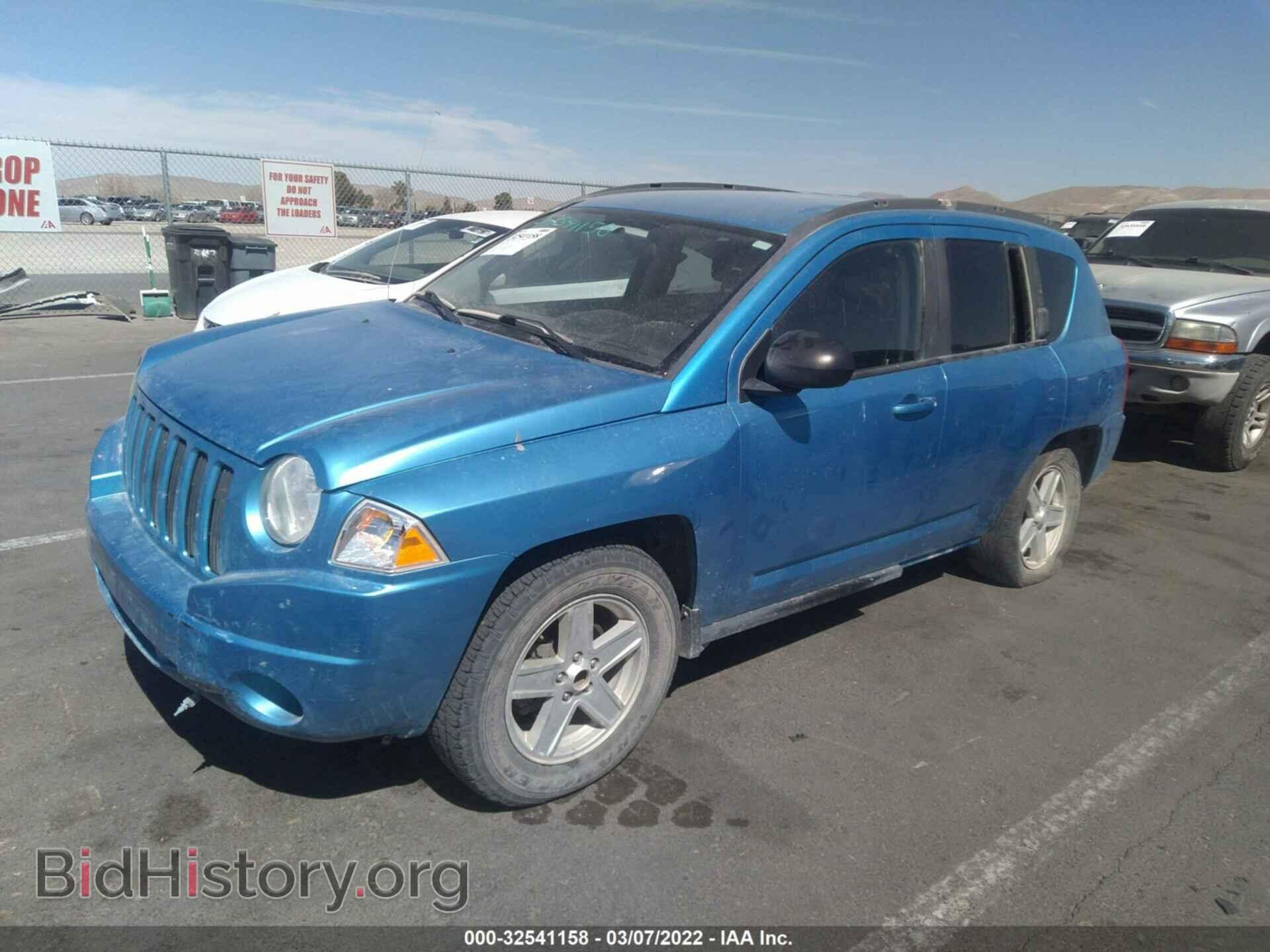 2009 JEEP COMPASS - VIN: 1J4FF47B79D177443 - Photo 2