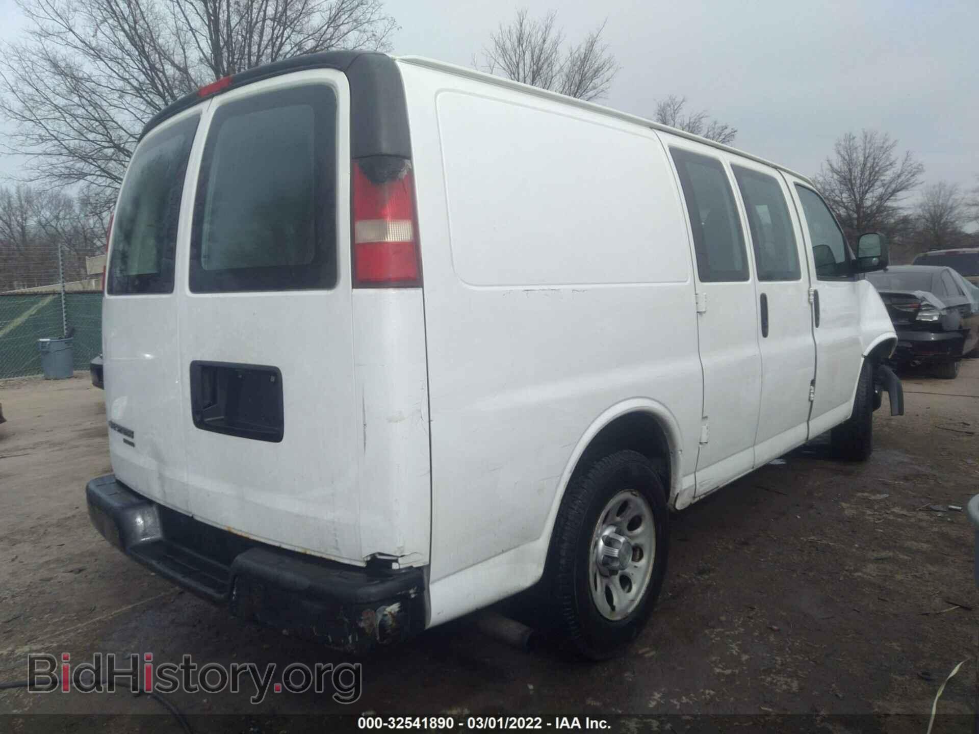 2012 CHEVROLET EXPRESS CARGO VAN - VIN: 1GCSGAFX2C1162242 - Photo 4