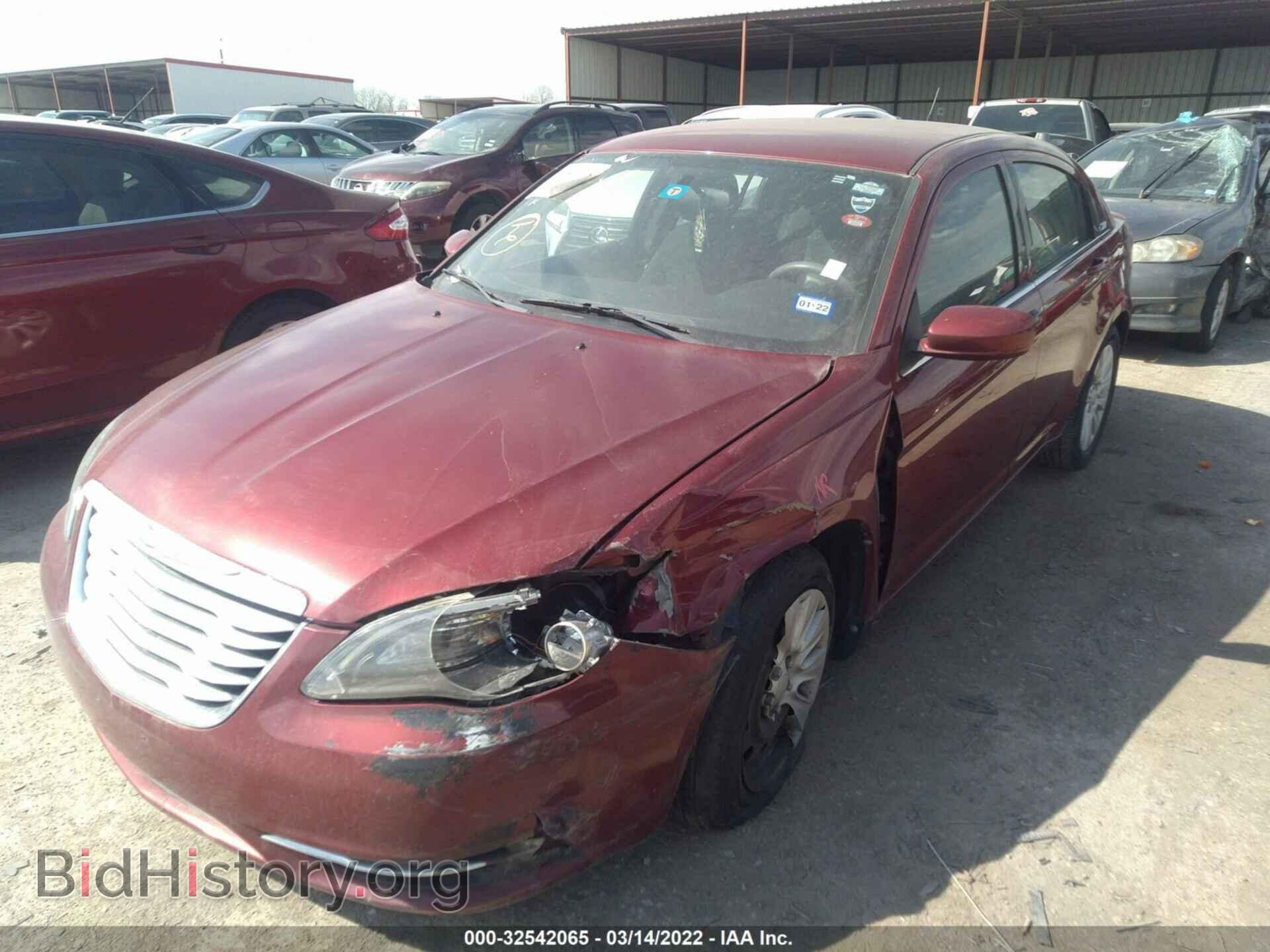 2012 CHRYSLER 200 - VIN: 1C3CCBAB3CN135839 - Фото 2
