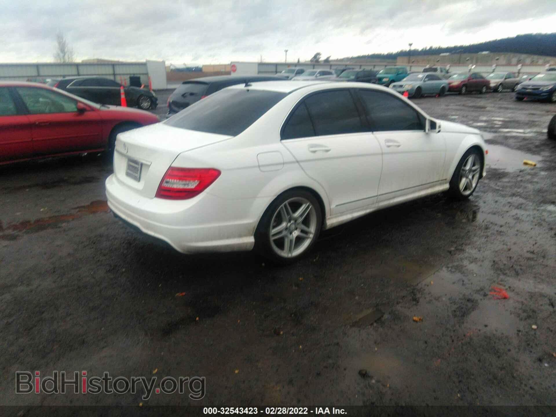 2013 MERCEDES-BENZ C-CLASS - VIN: WDDGF4HB4DA833770 - Фото 4
