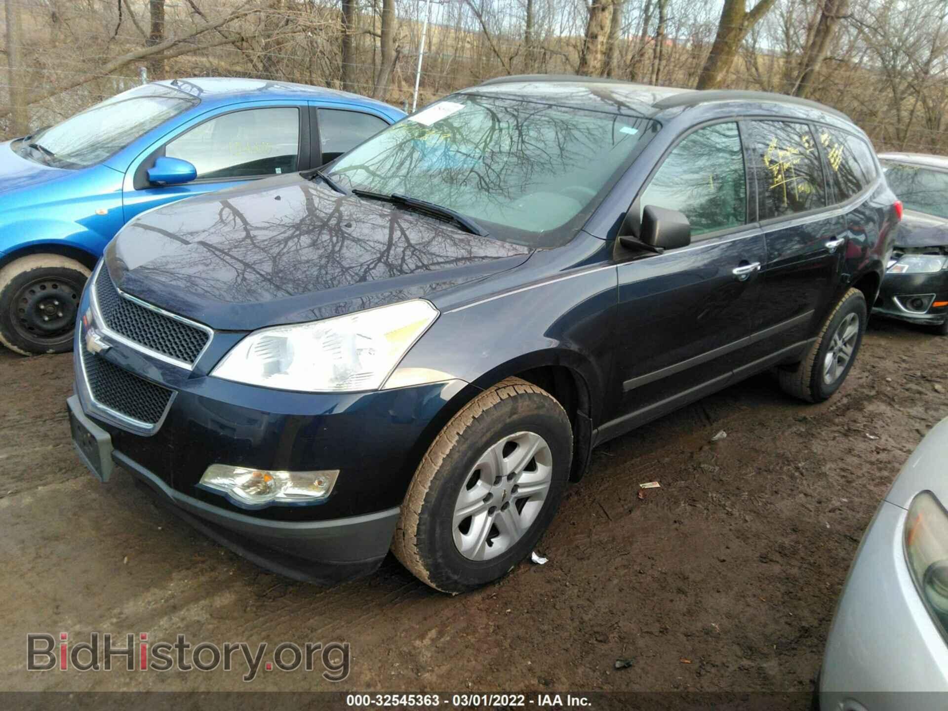 2012 CHEVROLET TRAVERSE - VIN: 1GNKRFED1CJ198526 - Фото 2