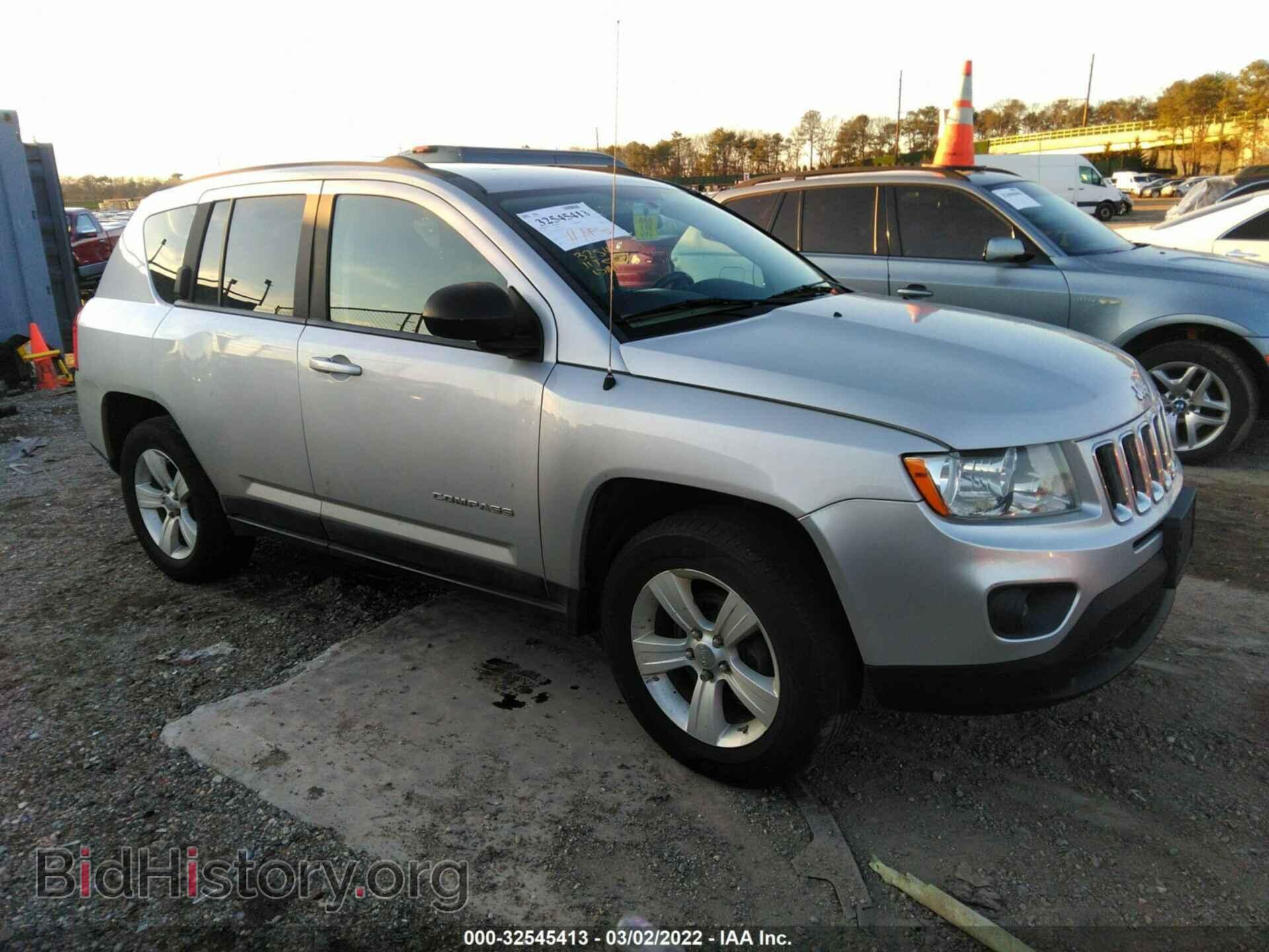 Photo 1J4NT1FB9BD189541 - JEEP COMPASS 2011