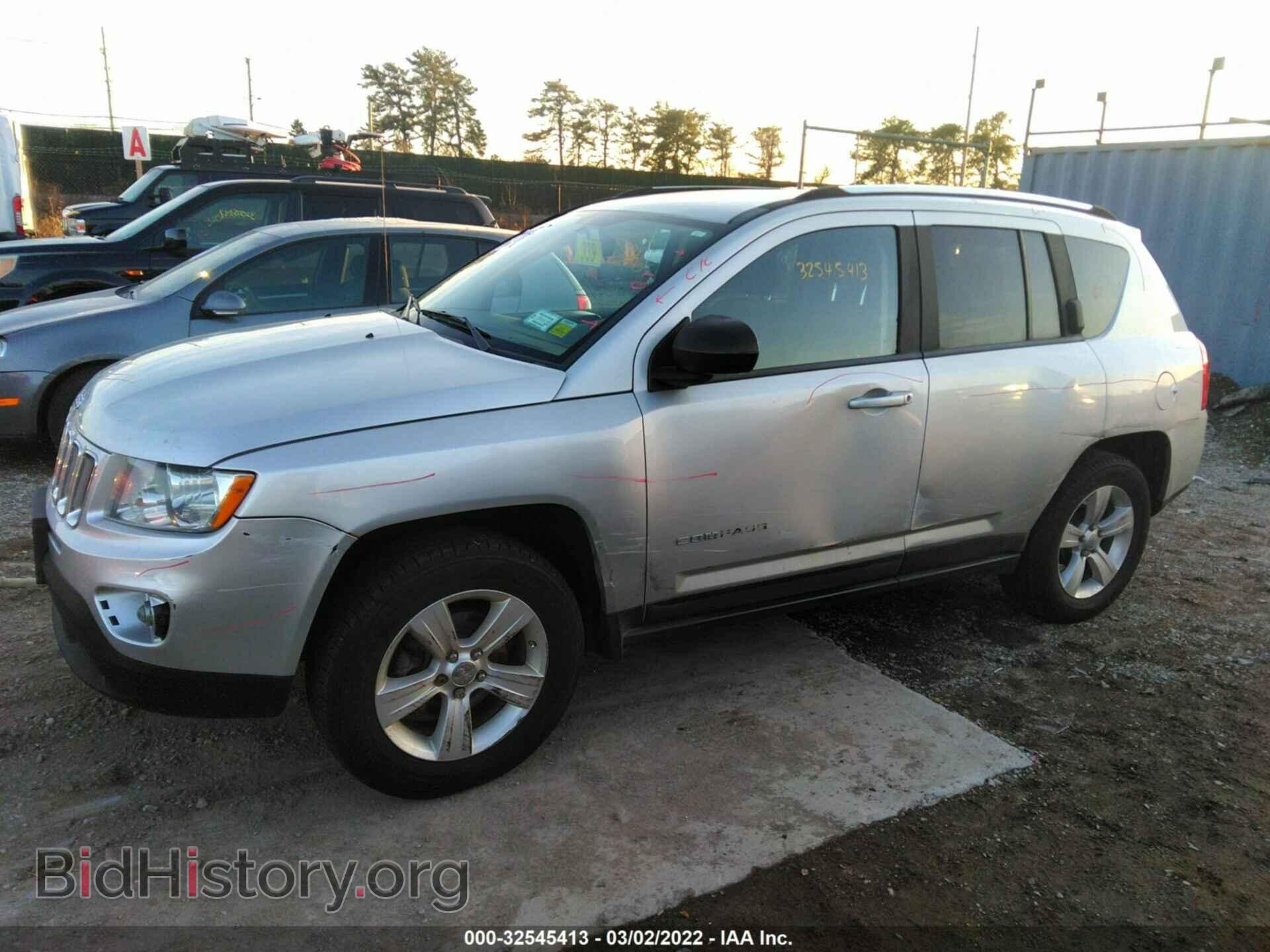 2011 JEEP COMPASS - VIN: 1J4NT1FB9BD189541 - Фото 2