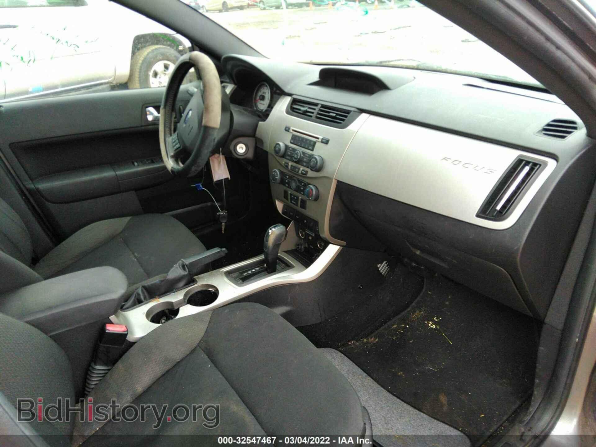 2011 FORD FOCUS - VIN: 1FAHP3GN6BW150170 - Photo 5