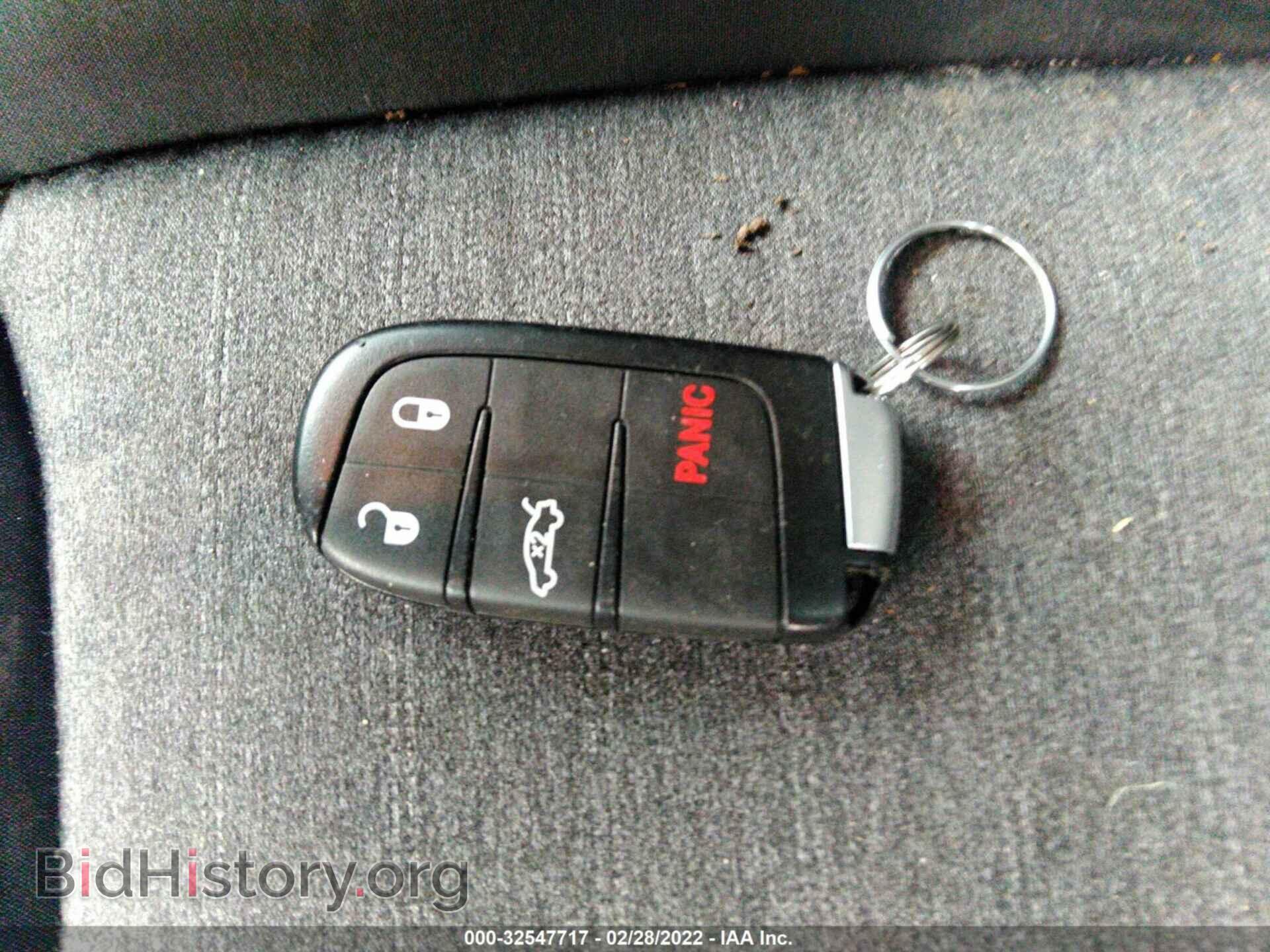 2020 CHRYSLER 300 - VIN: 2C3CCAAG0LH137515 - Фото 11