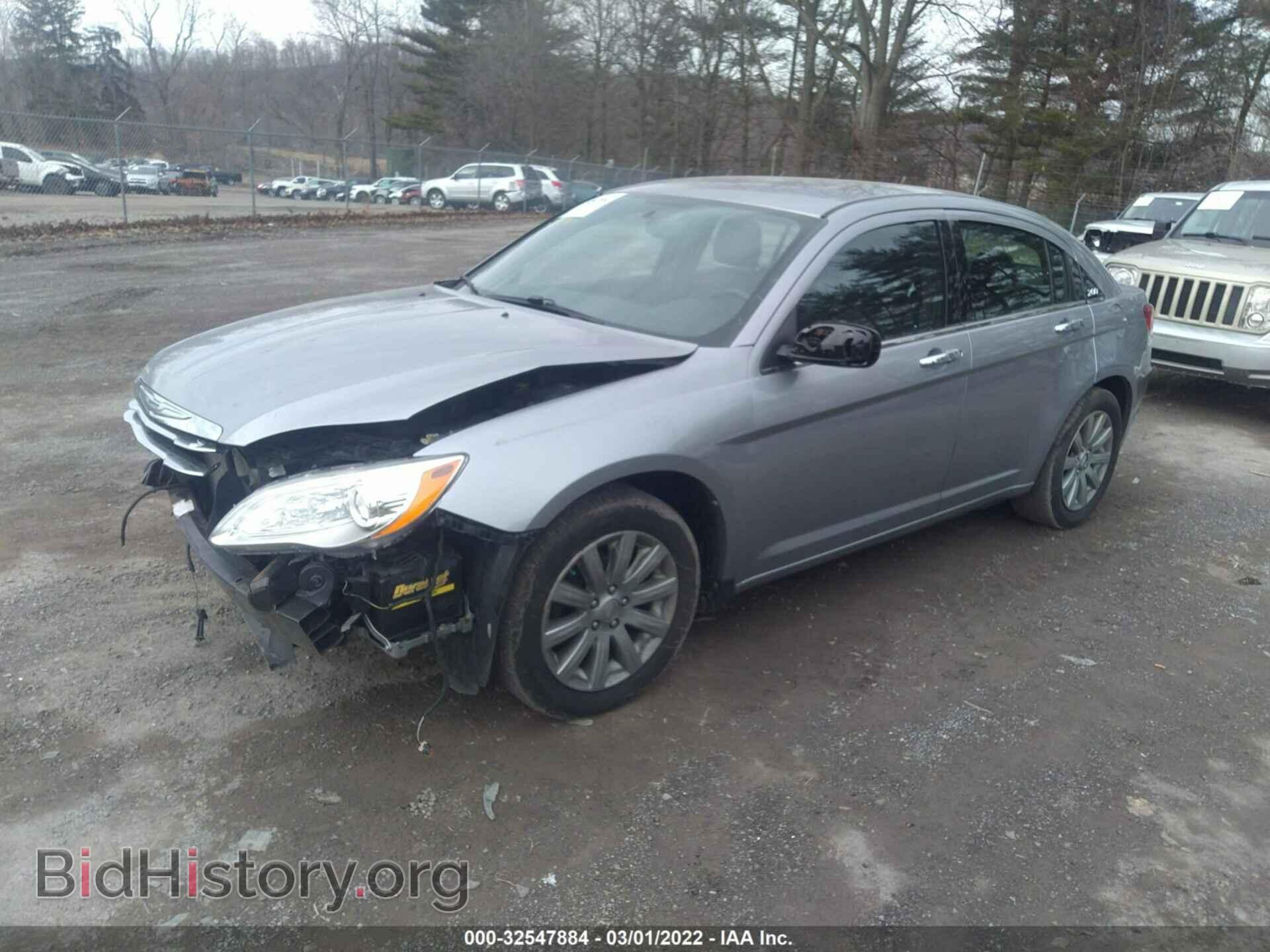 2013 CHRYSLER 200 - VIN: 1C3CCBCG3DN583248 - Фото 2
