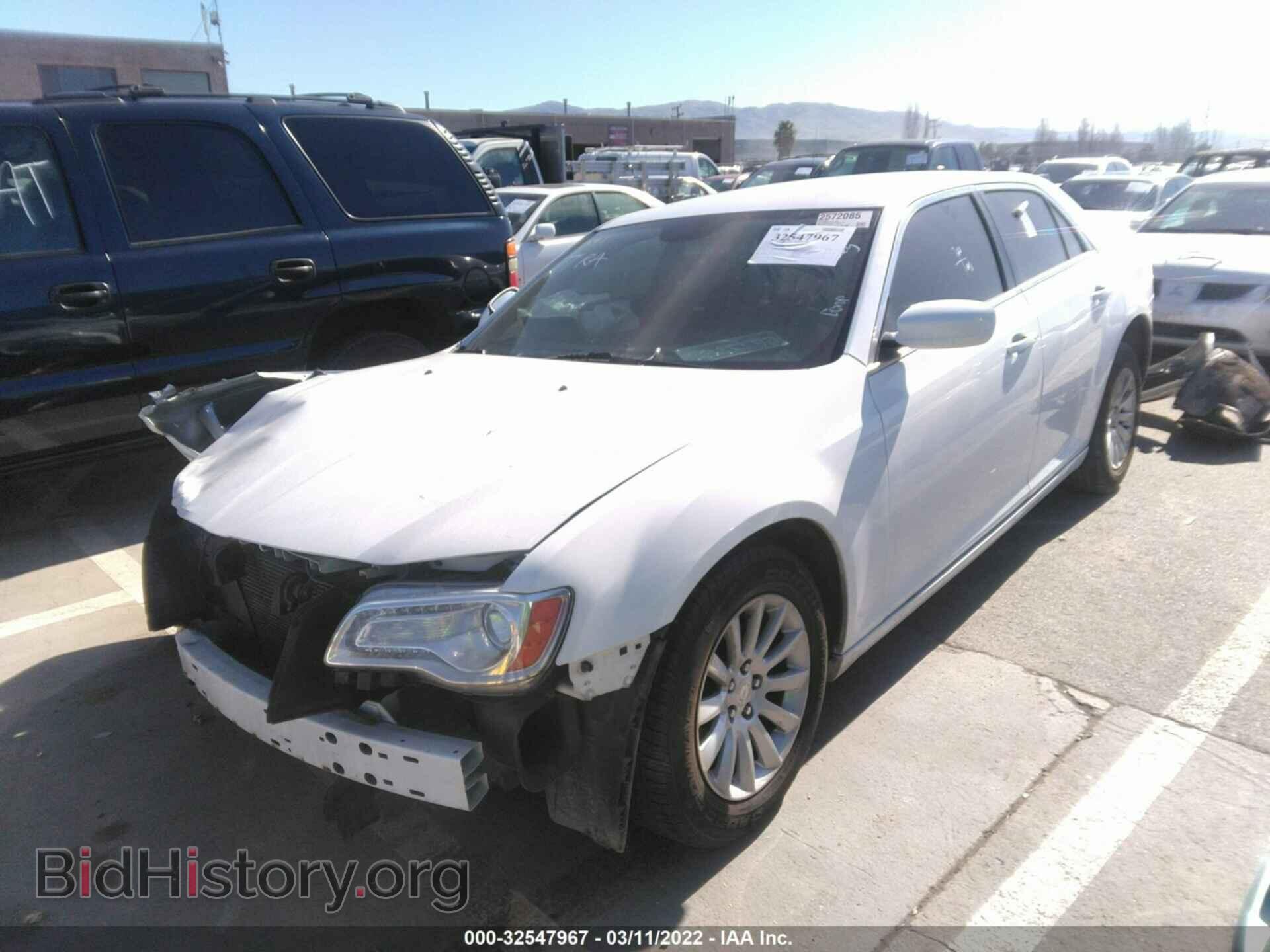 2013 CHRYSLER 300 - VIN: 2C3CCAAG7DH588314 - Photo 2