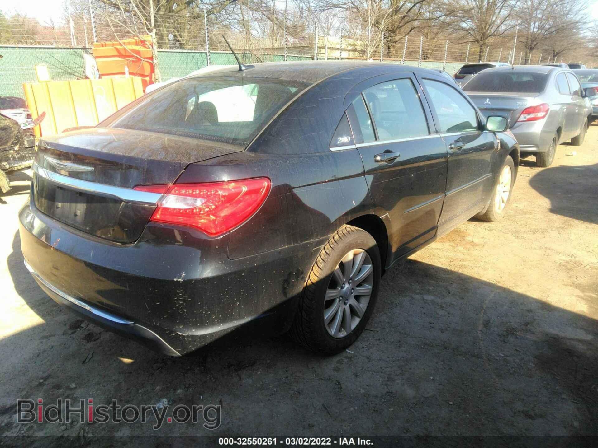 2013 CHRYSLER 200 - VIN: 1C3CCBBB5DN666377 - Фото 4