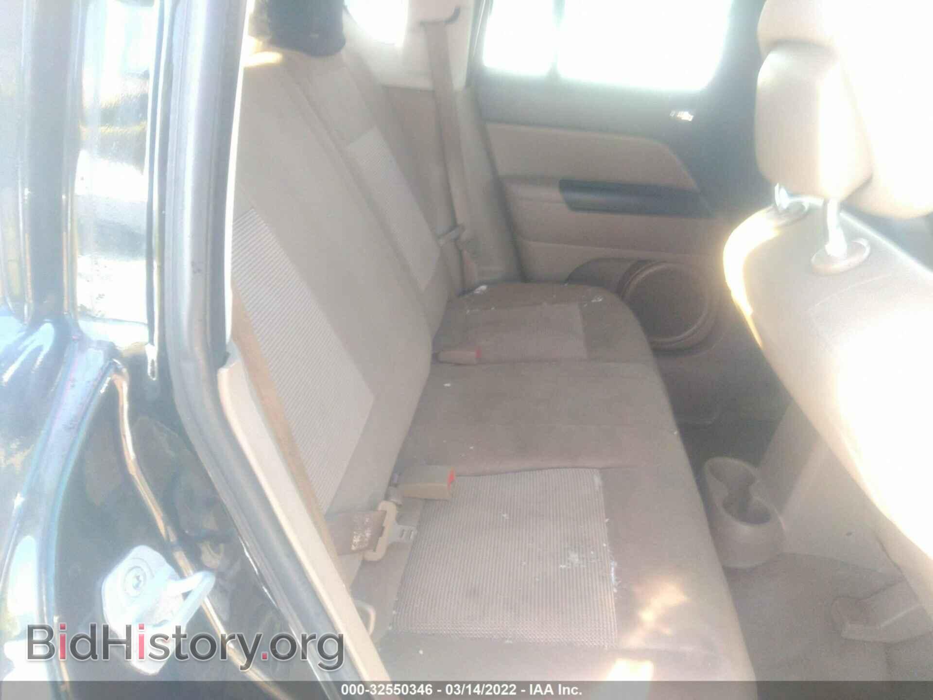 2011 JEEP COMPASS - VIN: 1J4NT1FA9BD160094 - Photo 8