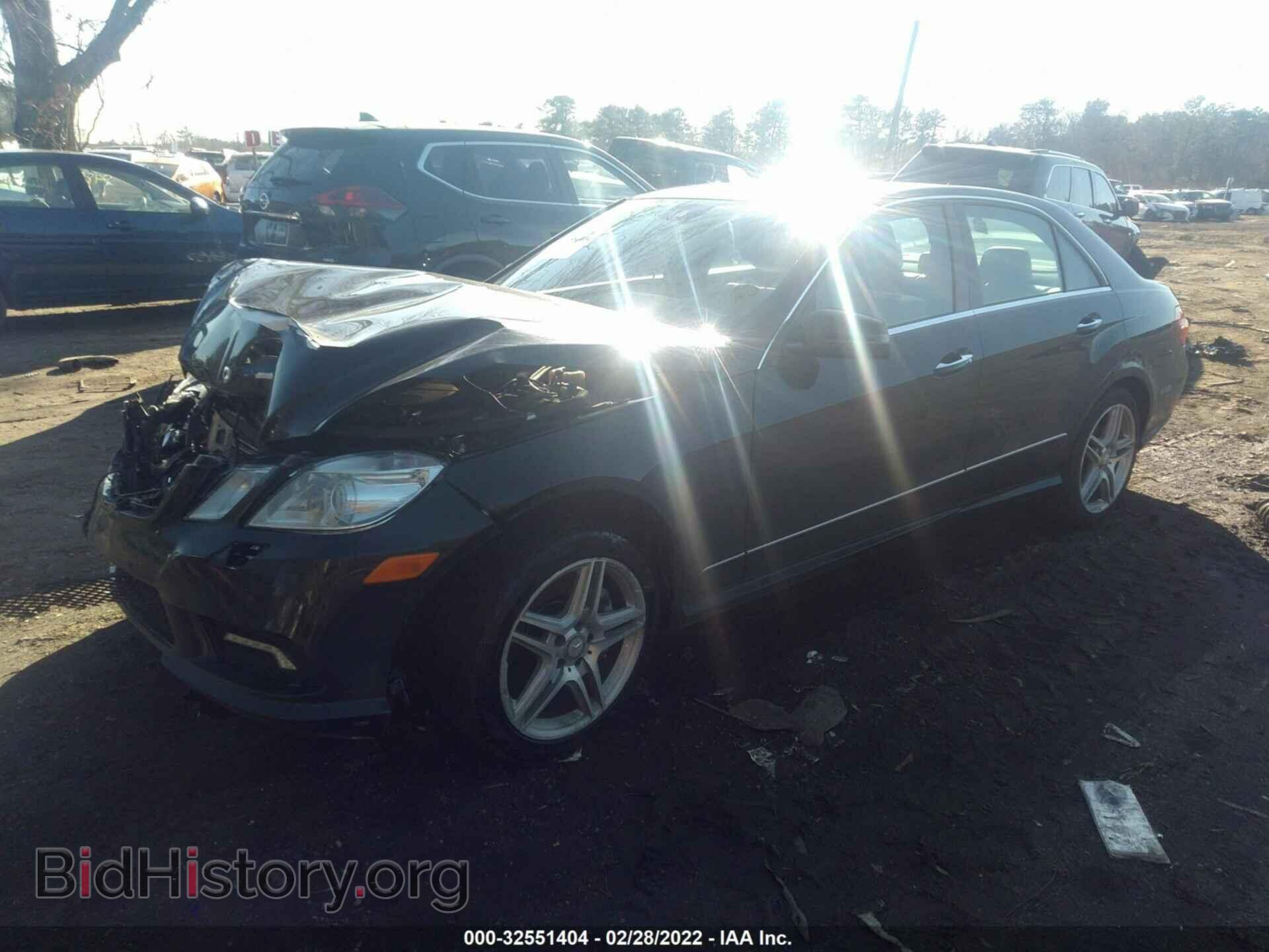 2011 MERCEDES-BENZ E-CLASS - VIN: WDDHF9AB4BA507640 - Фото 2
