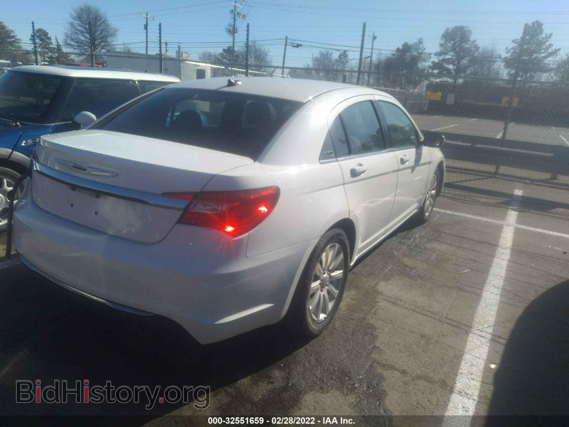 2013 CHRYSLER 200 - VIN: 1C3CCBBB4DN603710 - Фото 4