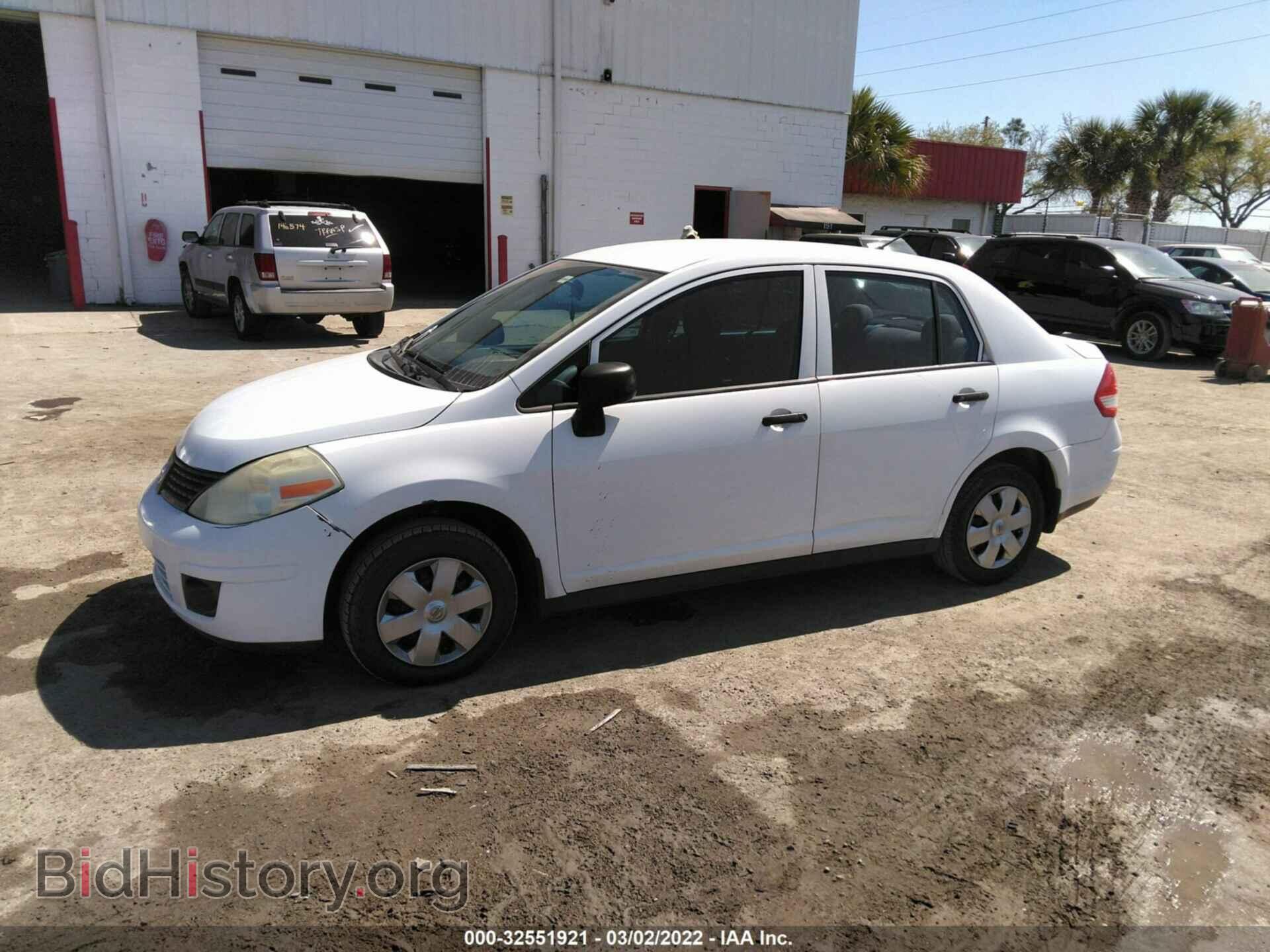2011 NISSAN VERSA - VIN: 3N1CC1AP3BL492425 - Фото 2