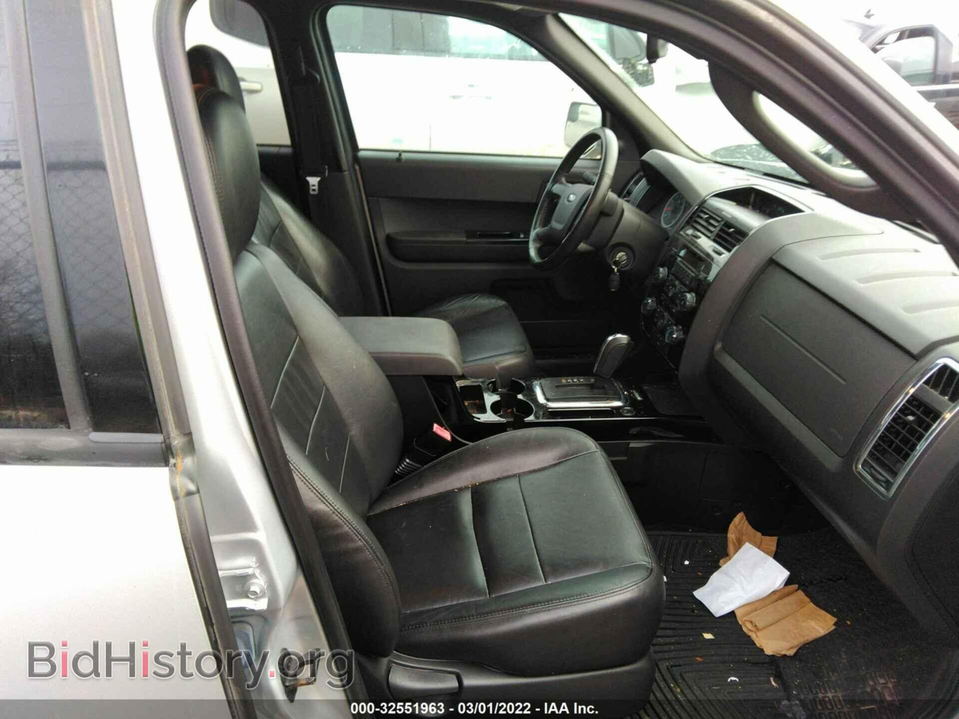 2011 FORD ESCAPE - VIN: 1FMCU0EG8BKA37971 - Photo 5