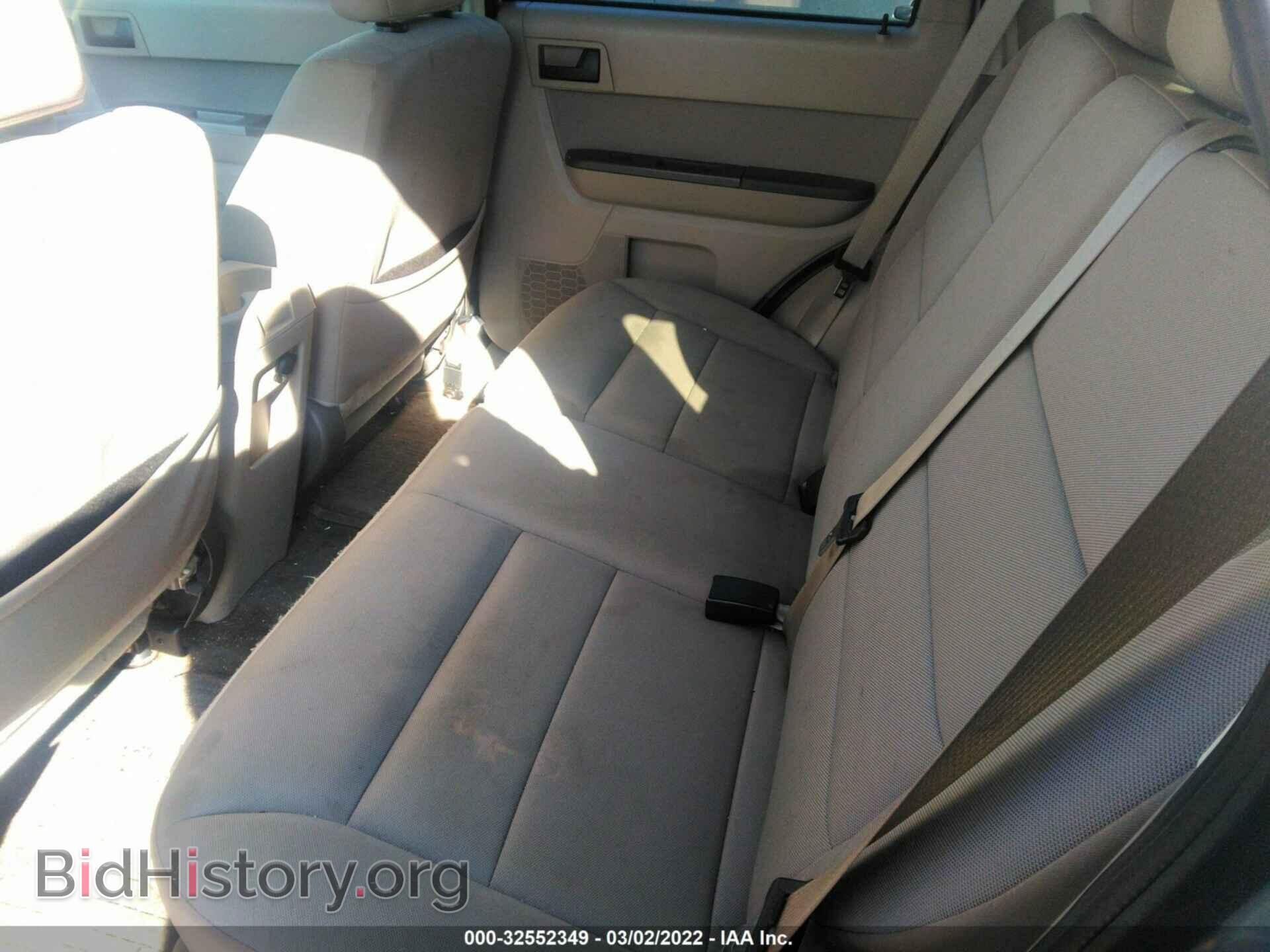 2011 FORD ESCAPE - VIN: 1FMCU0D72BKA32153 - Фото 8