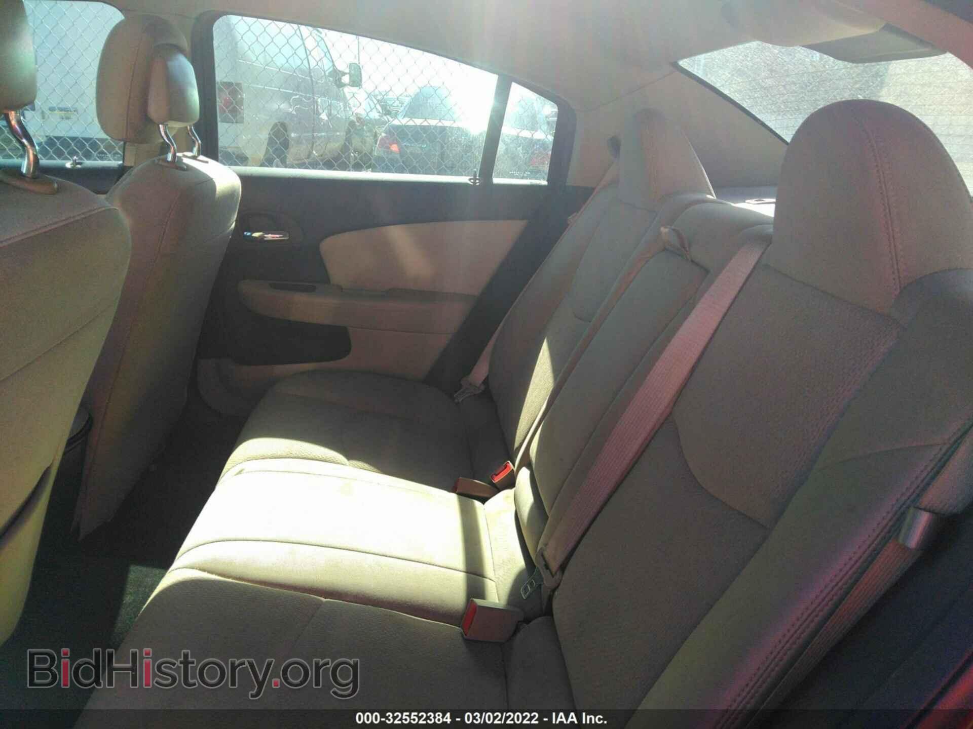 2012 CHRYSLER 200 - VIN: 1C3CCBBG3CN329247 - Фото 8
