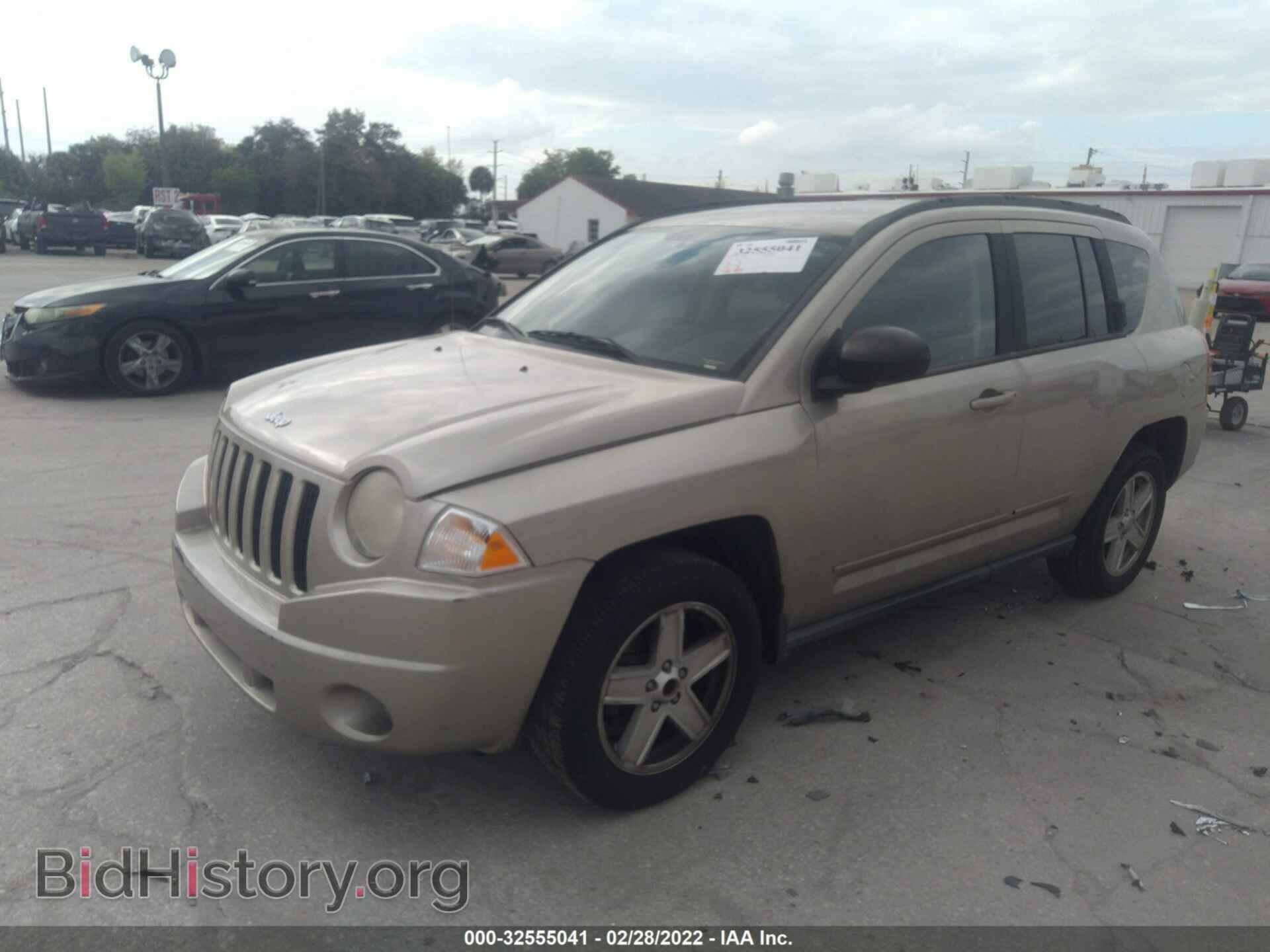 2010 JEEP COMPASS - VIN: 1J4NT4FA3AD516538 - Фото 2