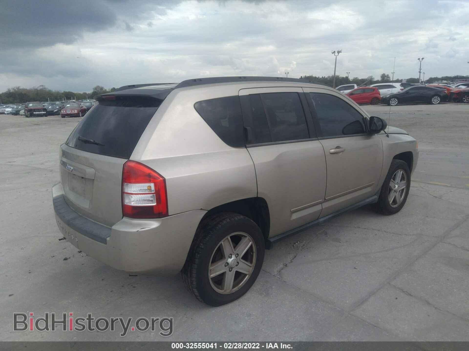 2010 JEEP COMPASS - VIN: 1J4NT4FA3AD516538 - Фото 4