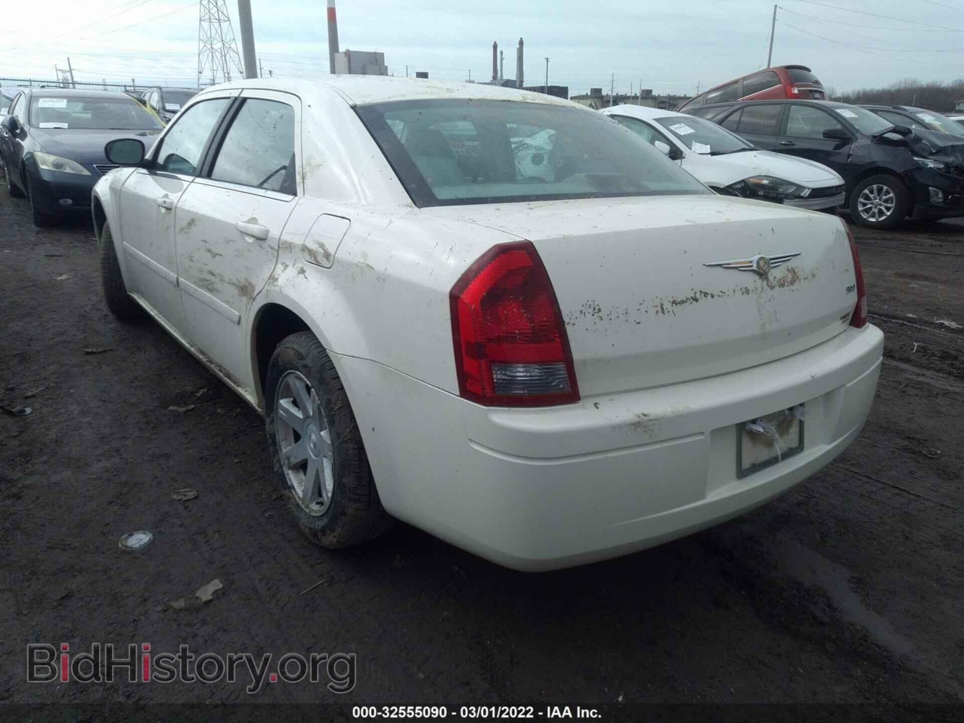 2006 CHRYSLER 300 - VIN: 2C3KA43R66H219528 - Фото 3