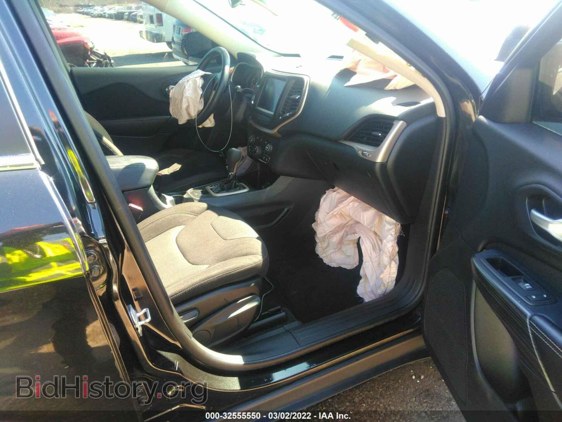 2016 JEEP CHEROKEE - VIN: 1C4PJLCB6GW208417 - Фото 5