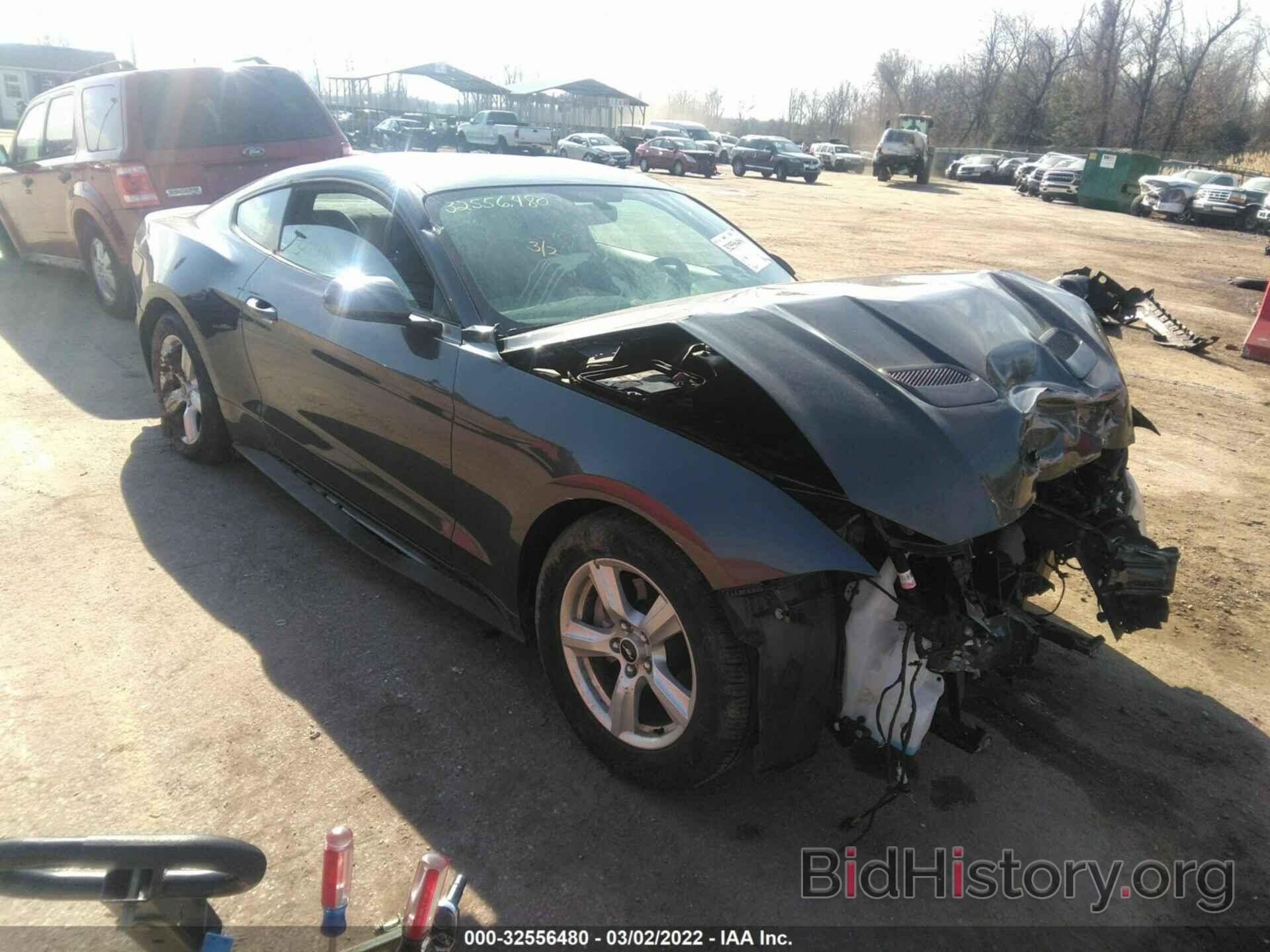 Photo 1FA6P8TH9J5171264 - FORD MUSTANG 2018